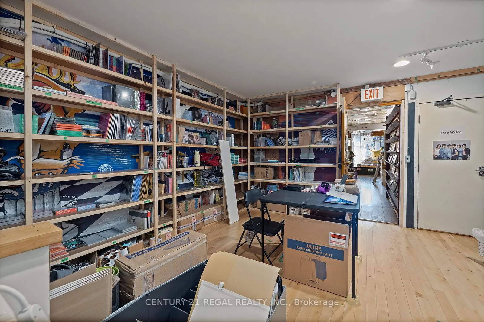 239 King Street E