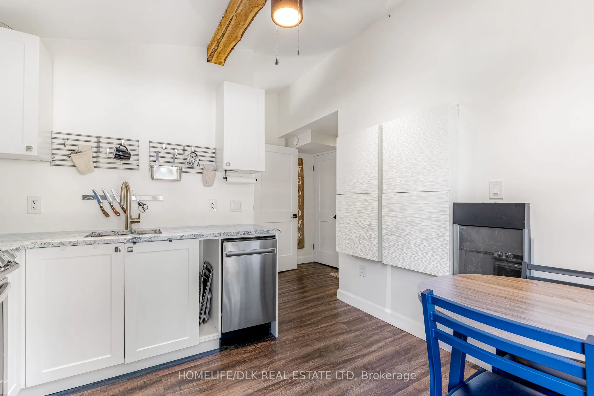 163 Pearl Street W