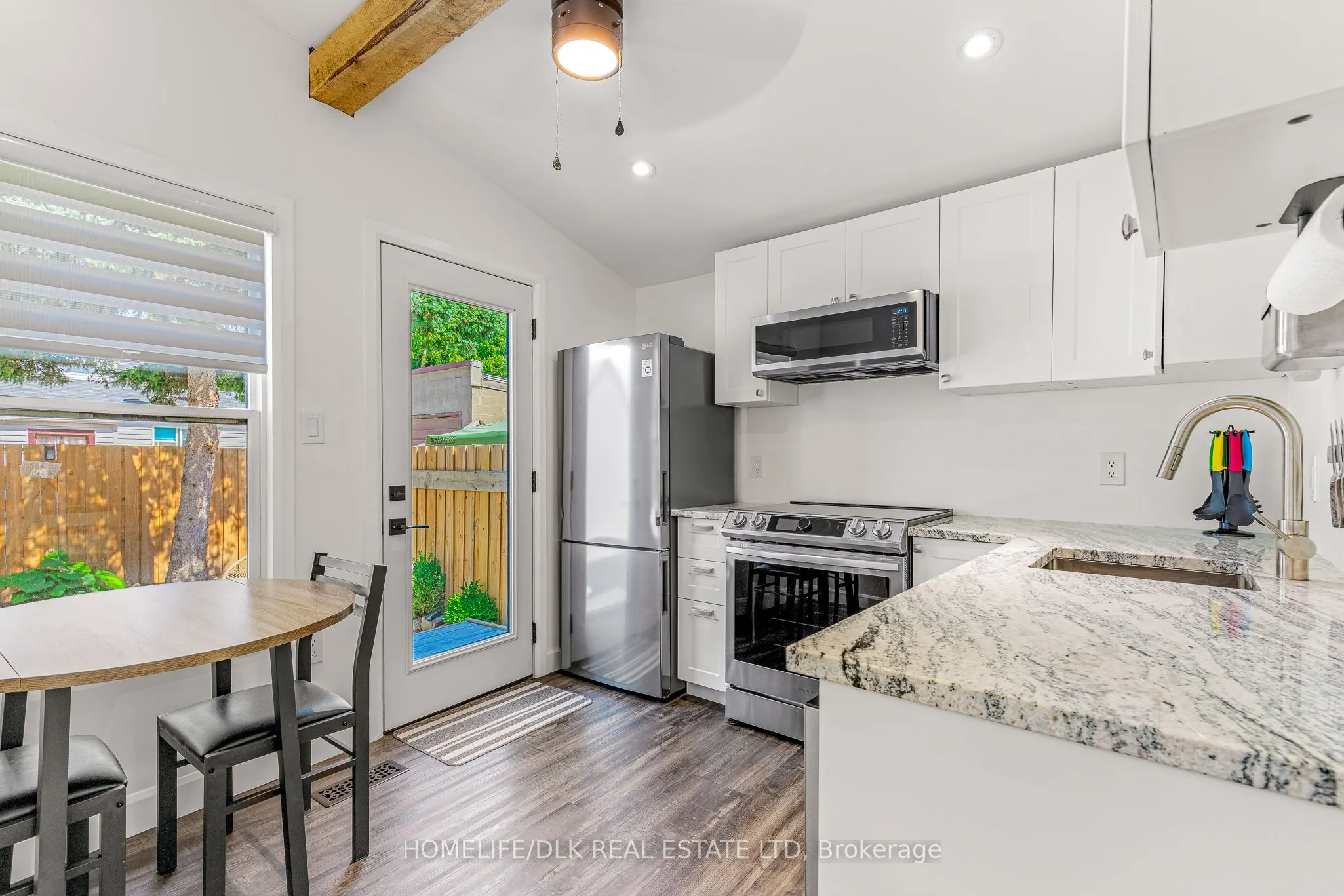 163 Pearl Street W