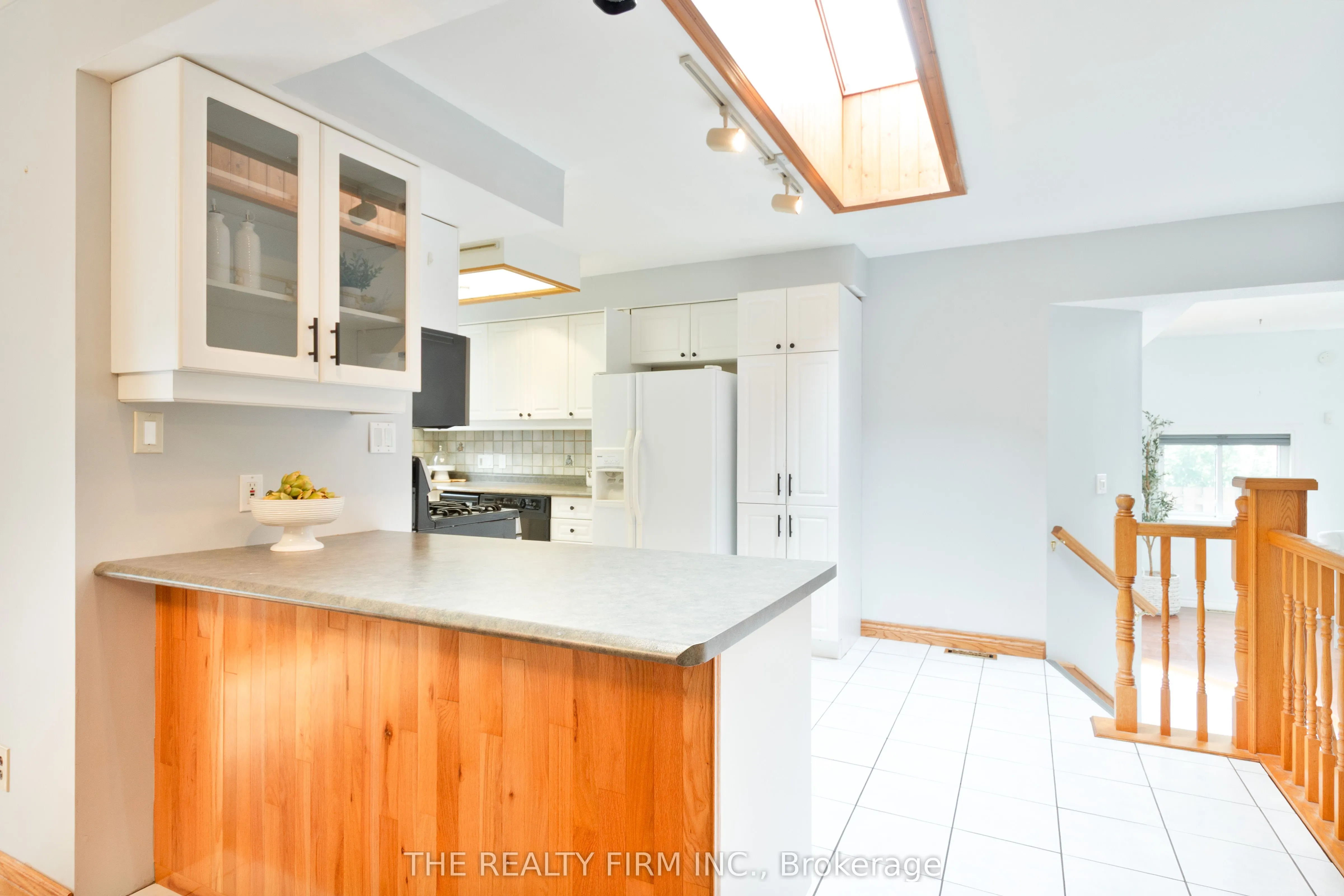 23 Toulon Crescent