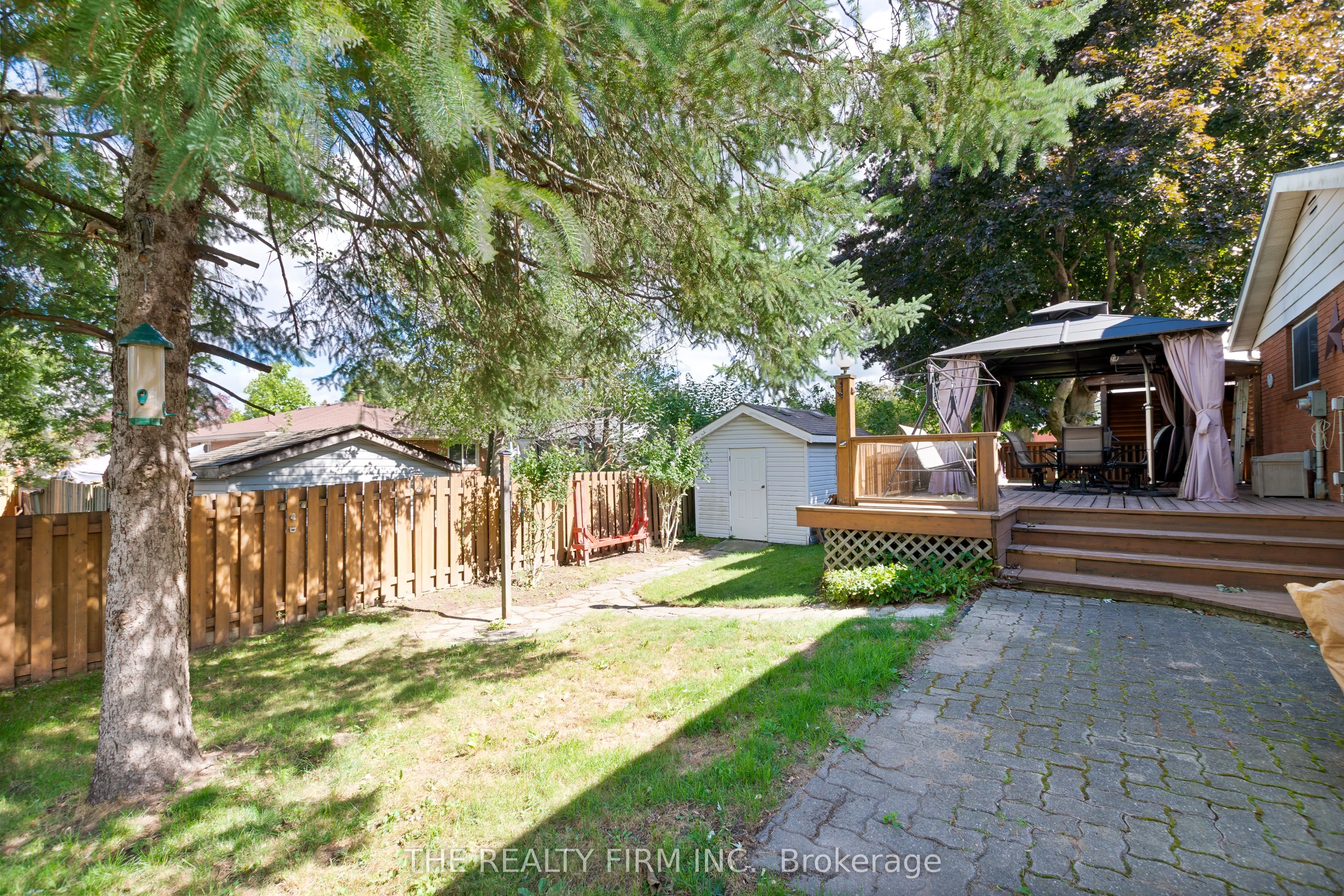 23 Toulon Crescent