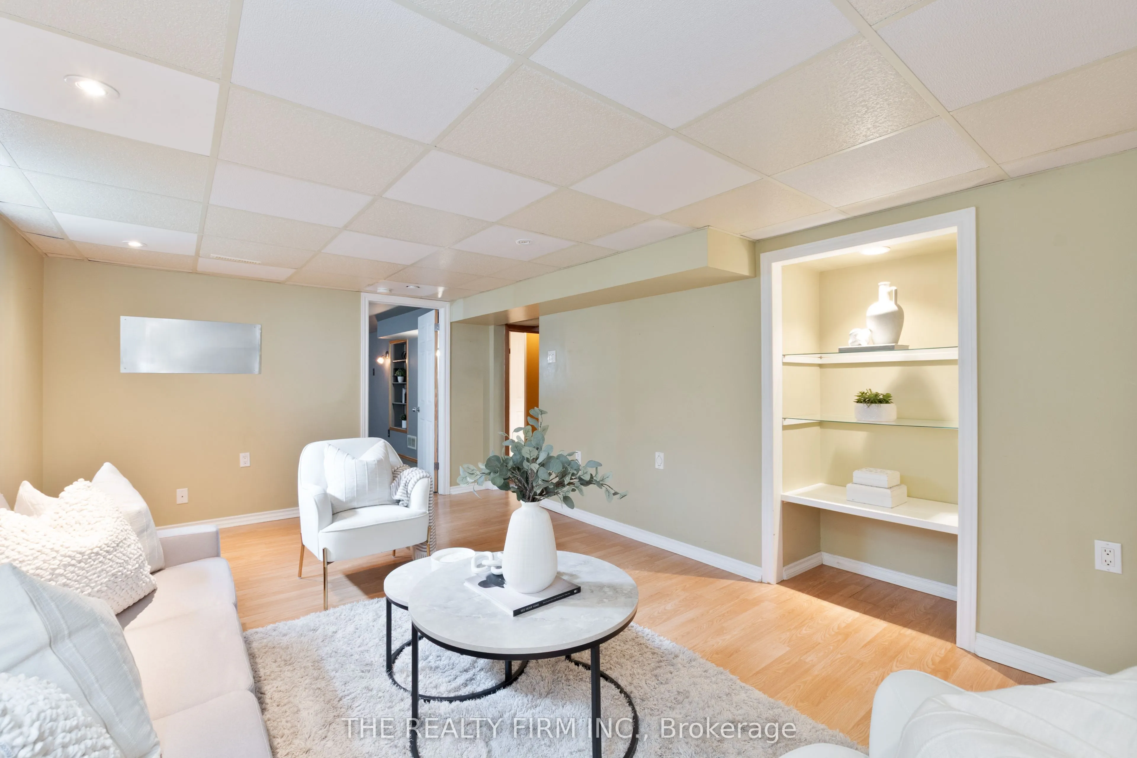 23 Toulon Crescent