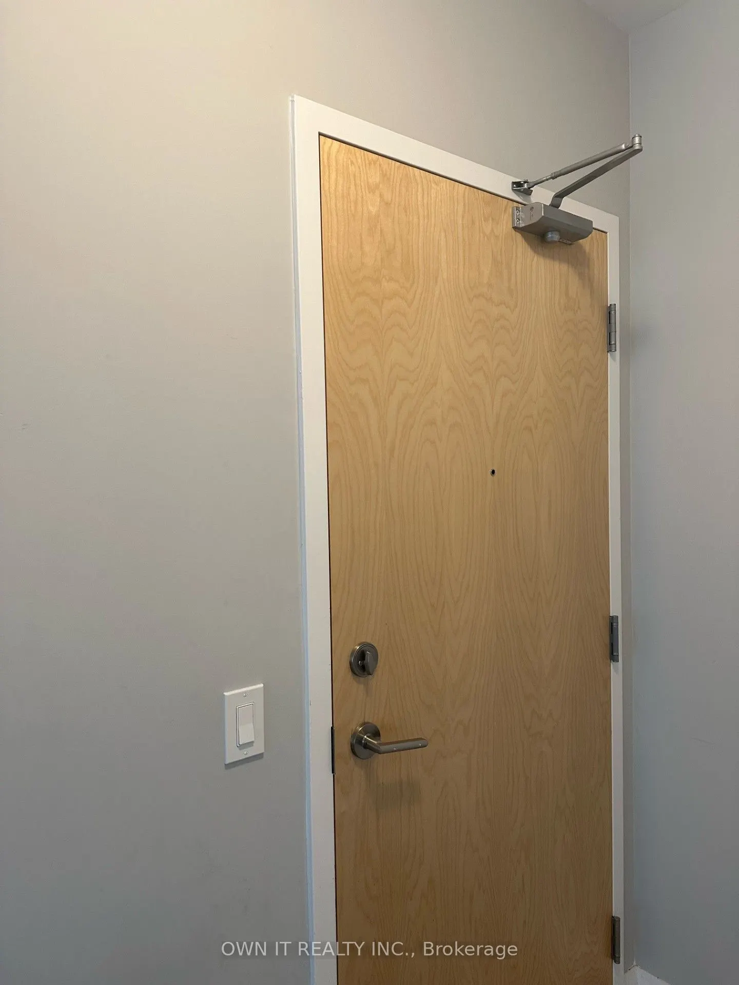 104 Garment Street, #1003