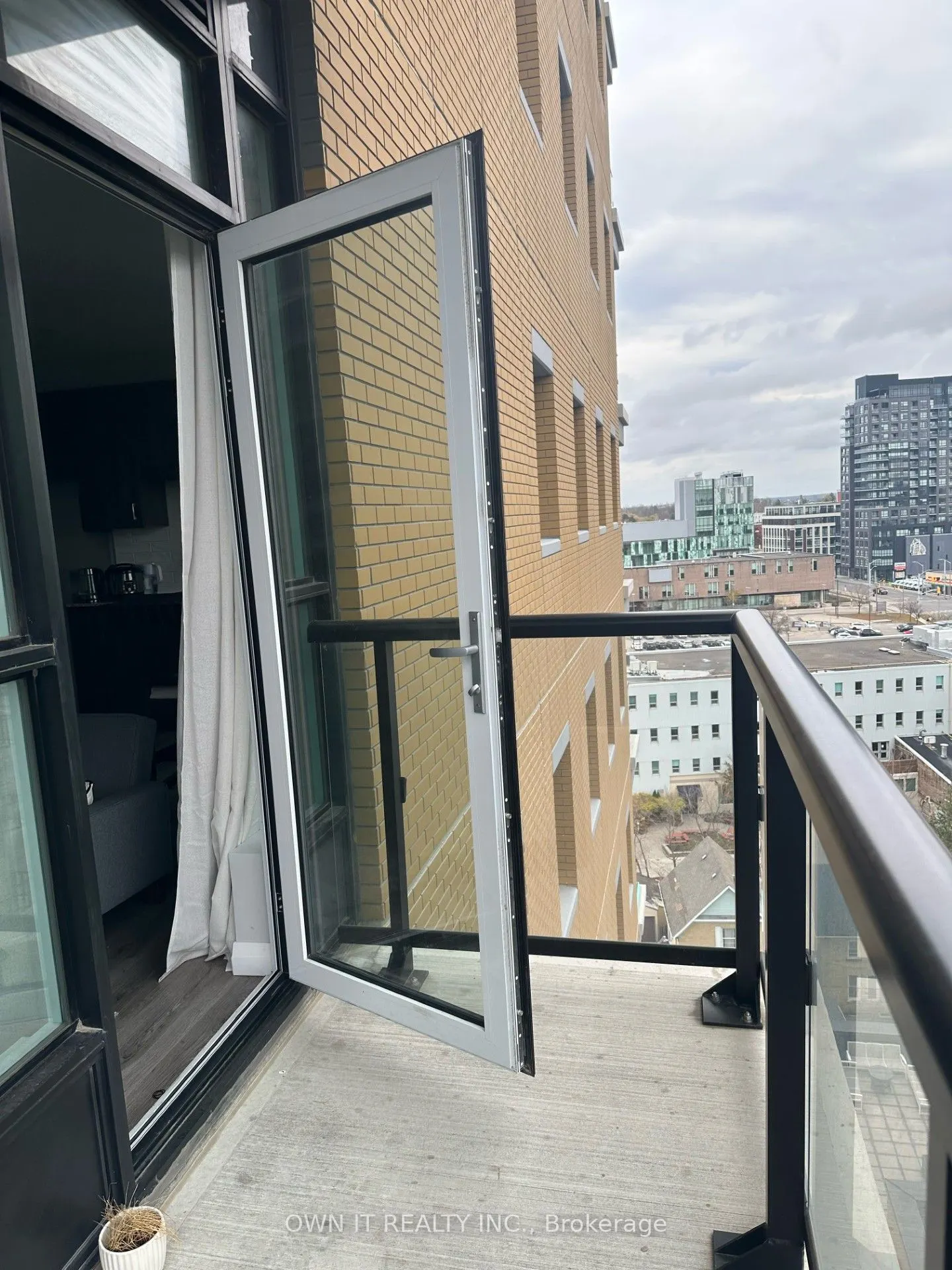 104 Garment Street, #1003