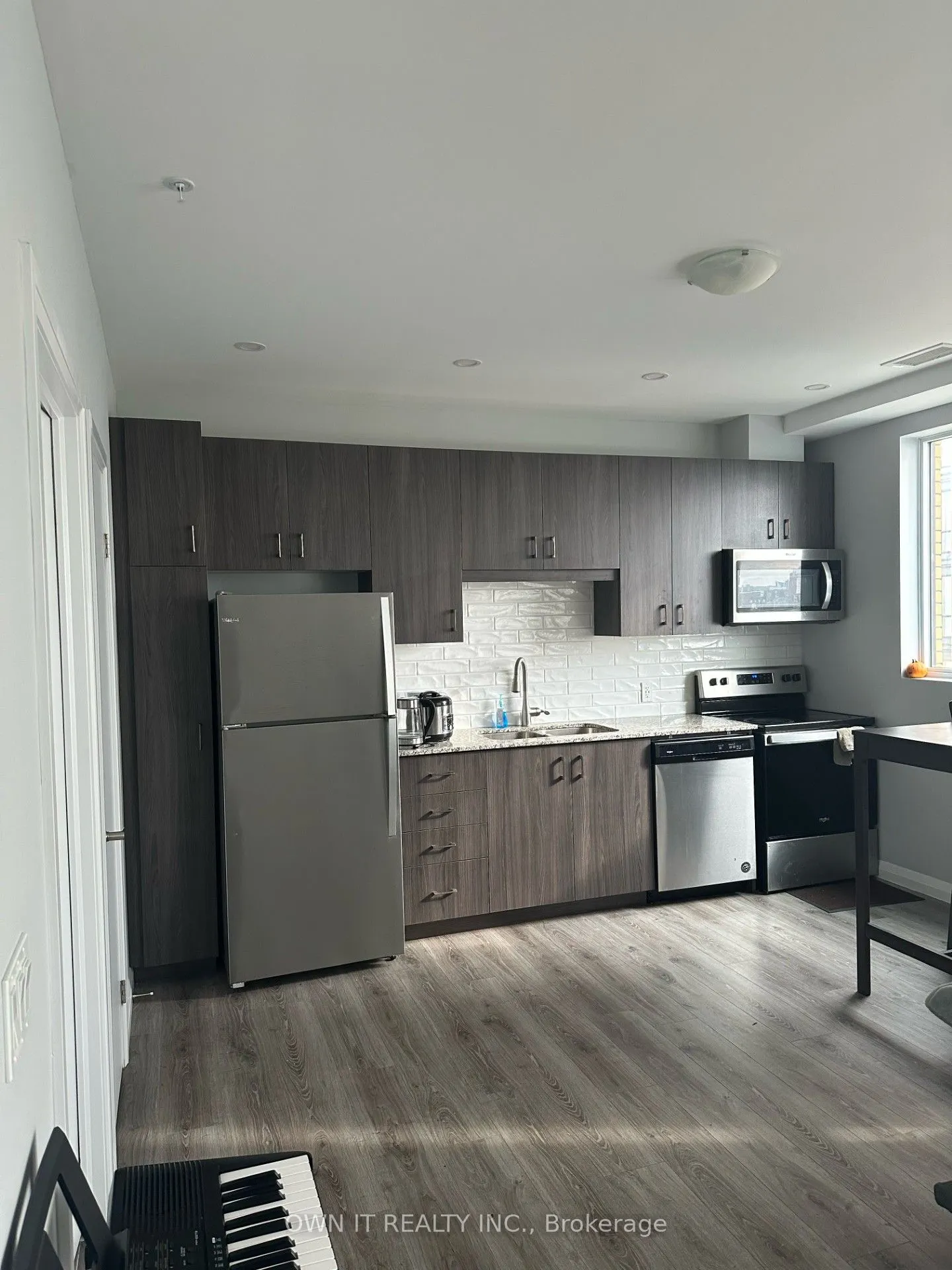 104 Garment Street, #1003