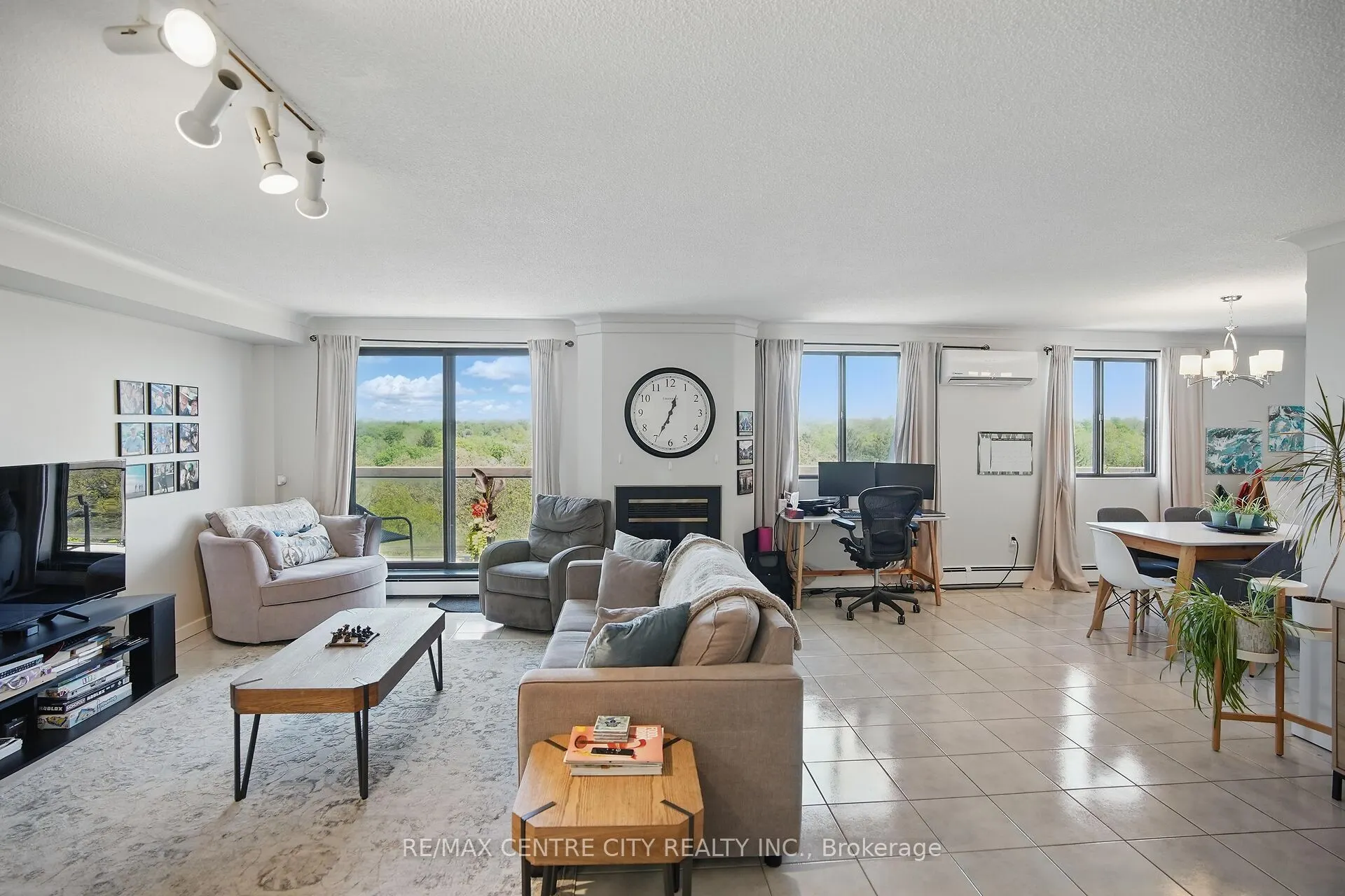 1255 COMMISSIONERS Road W, #703