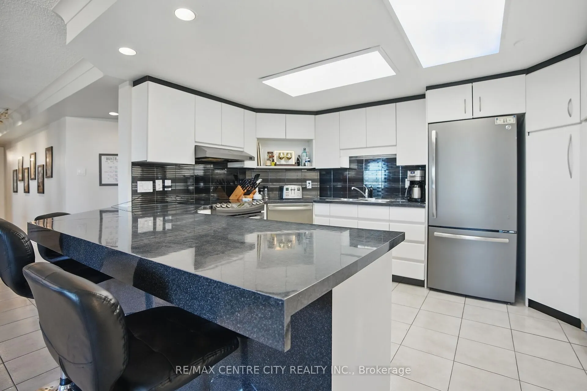 1255 COMMISSIONERS Road W, #703