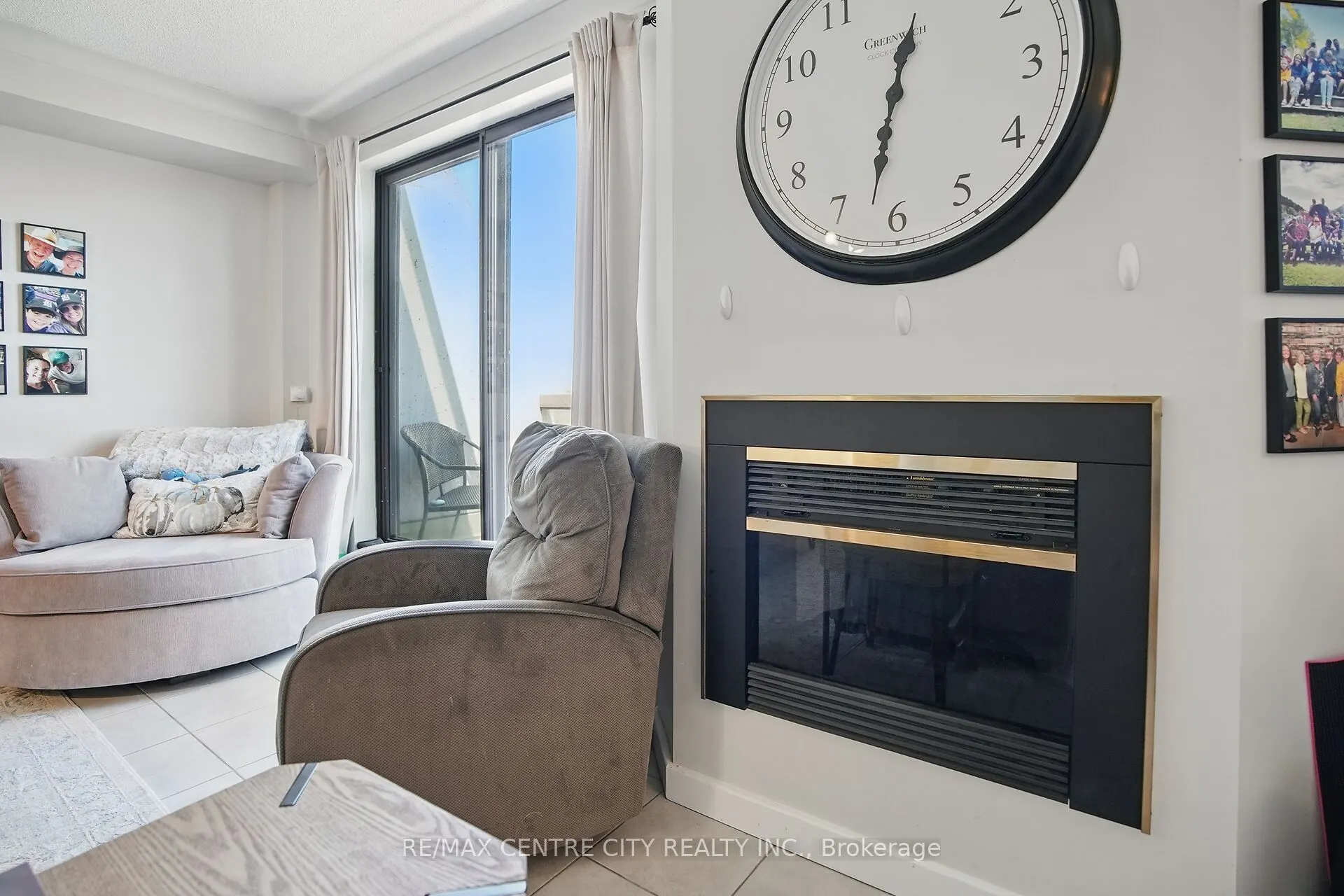 1255 COMMISSIONERS Road W, #703