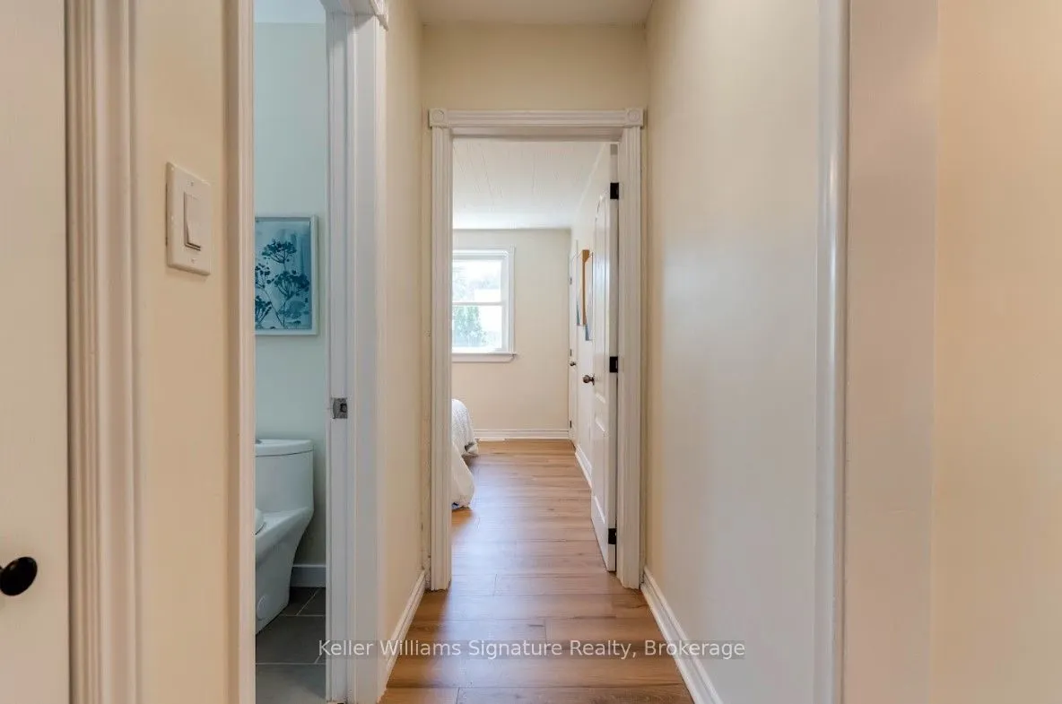 44 Grove Crescent