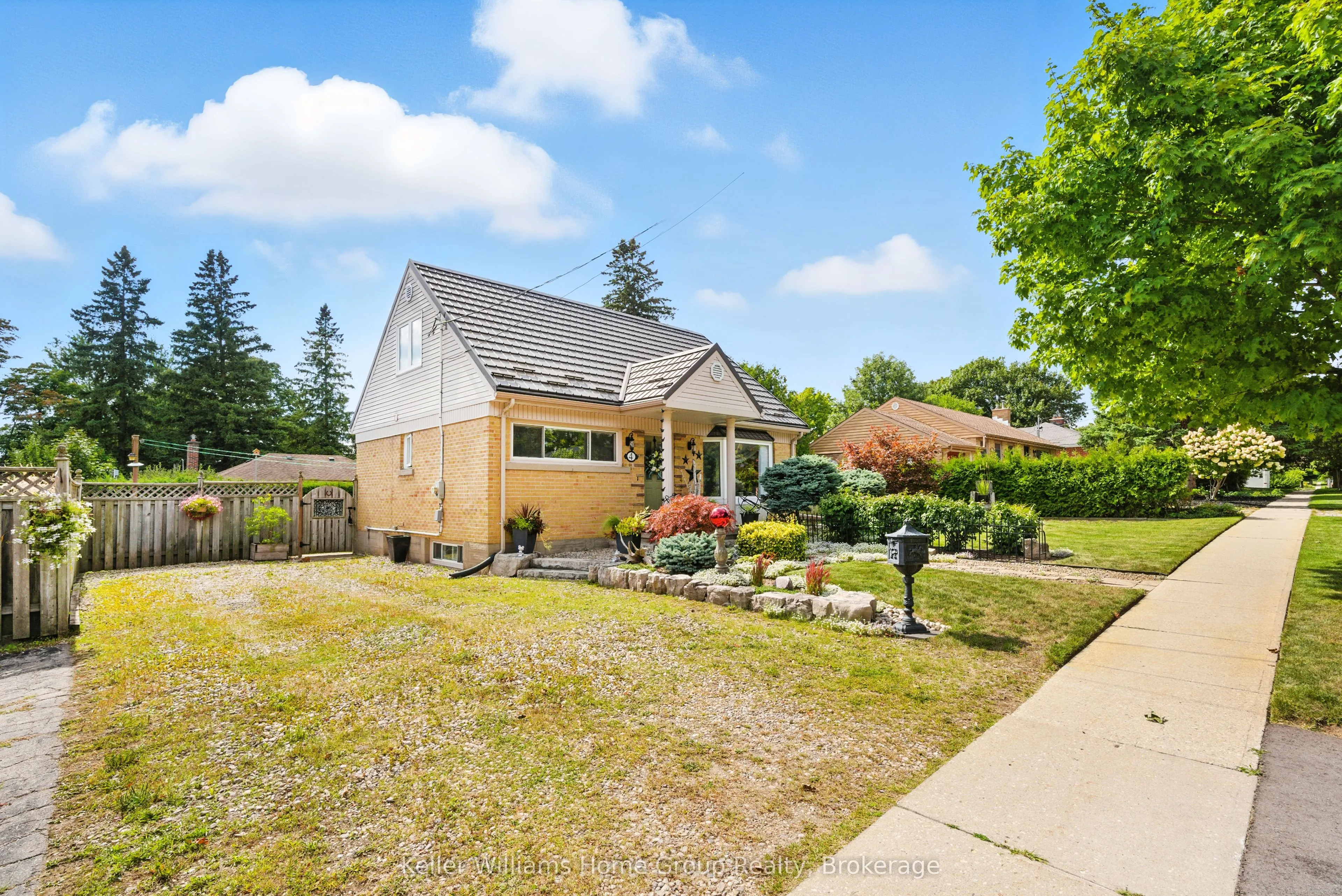 4 Western Avenue