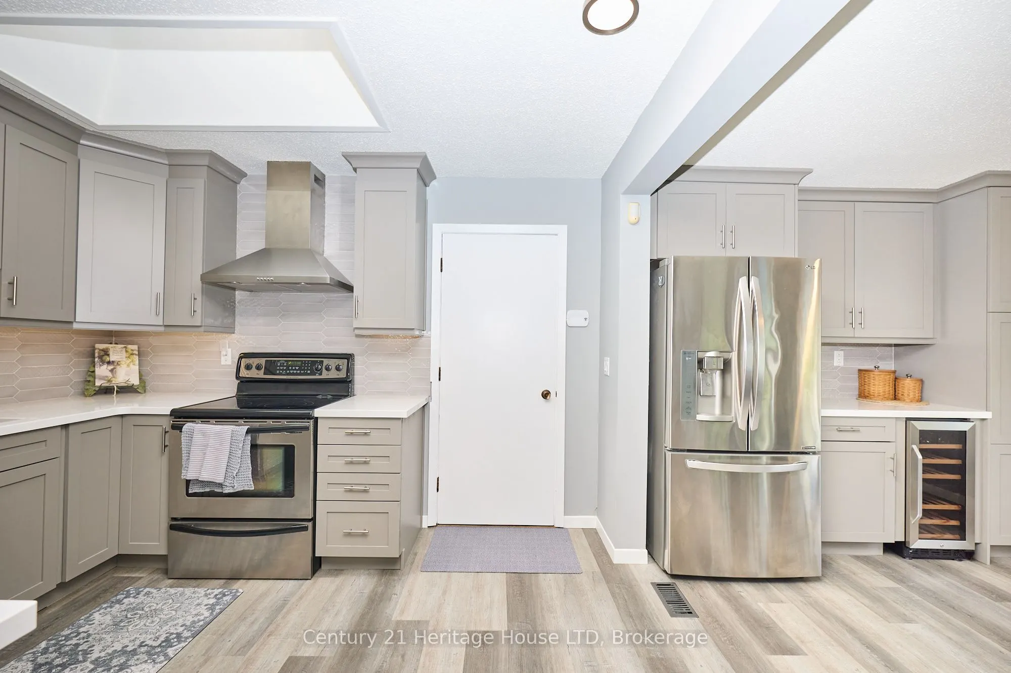 15 Malkin Avenue
