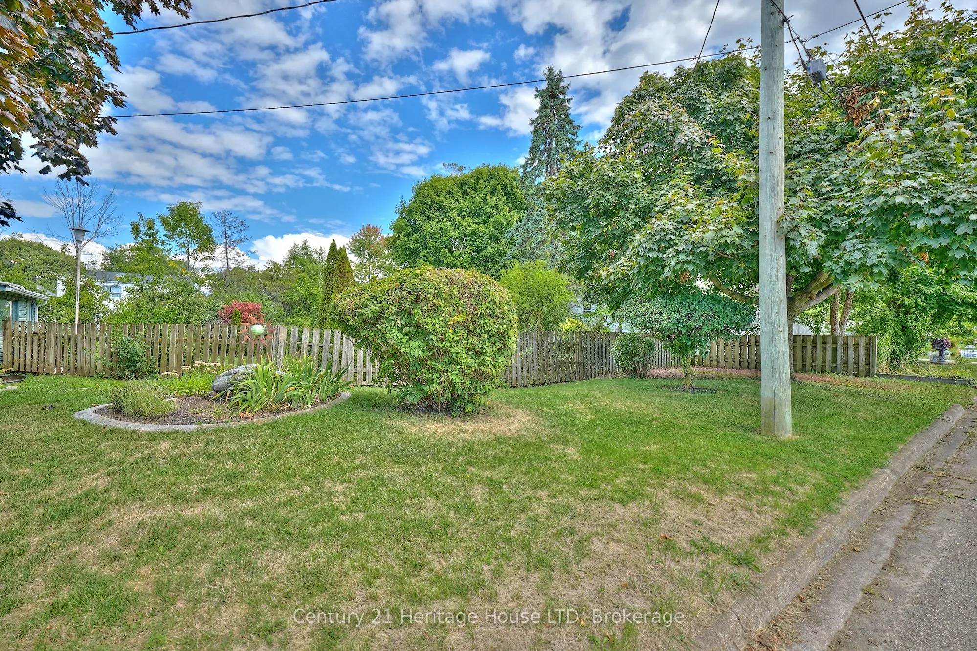 15 Malkin Avenue