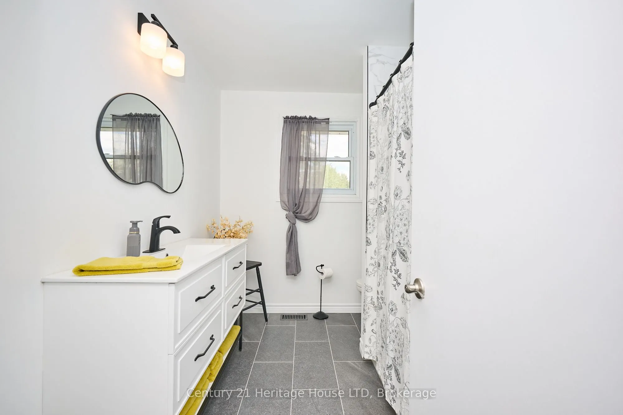15 Malkin Avenue