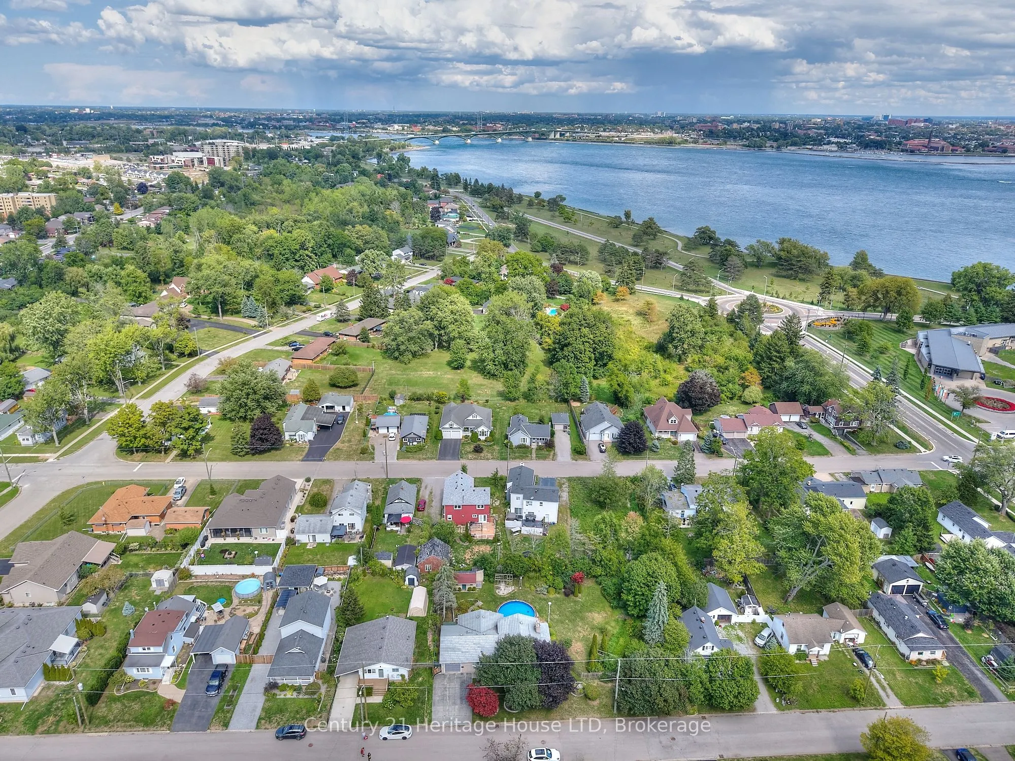15 Malkin Avenue