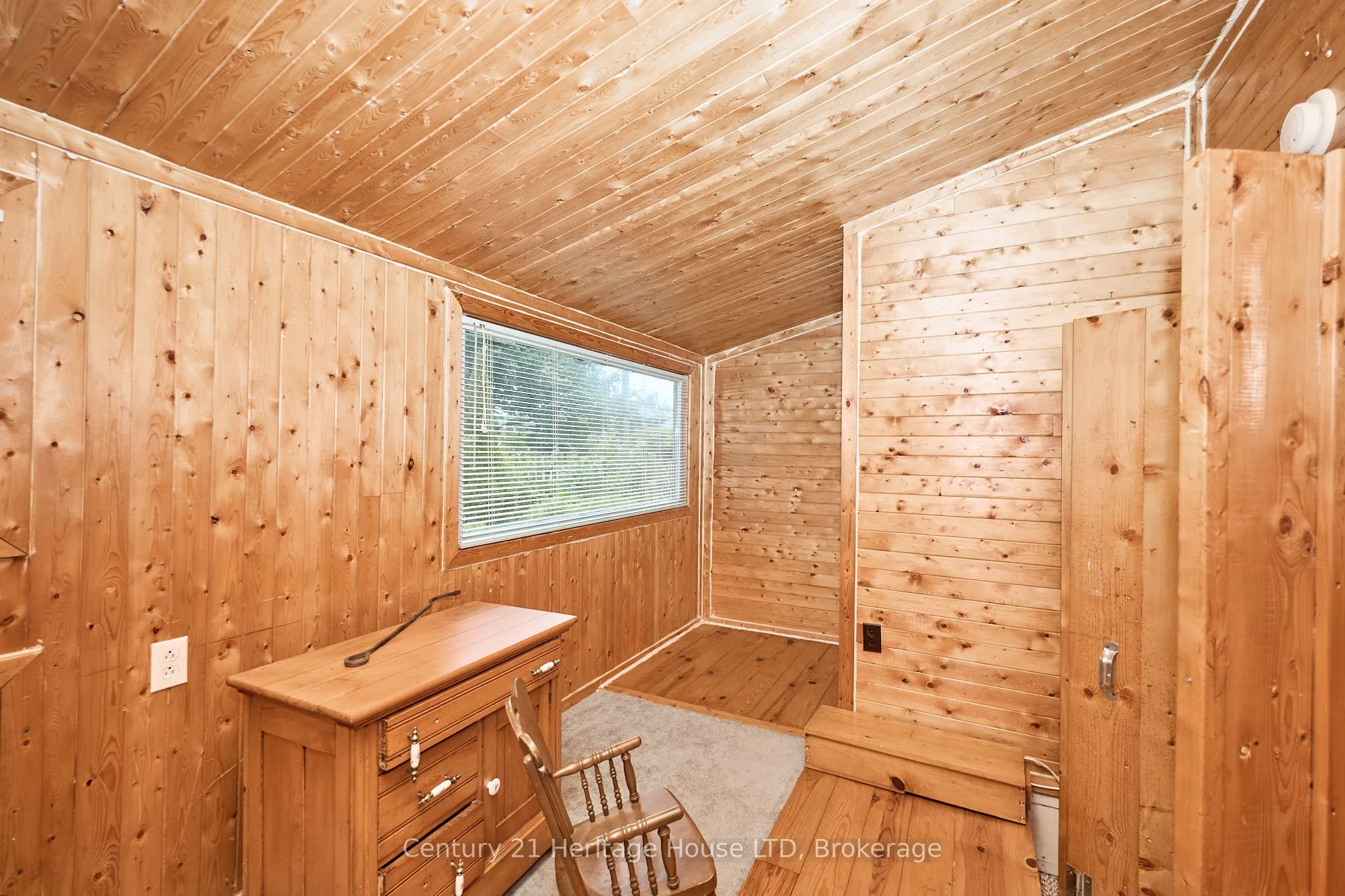 15 Malkin Avenue