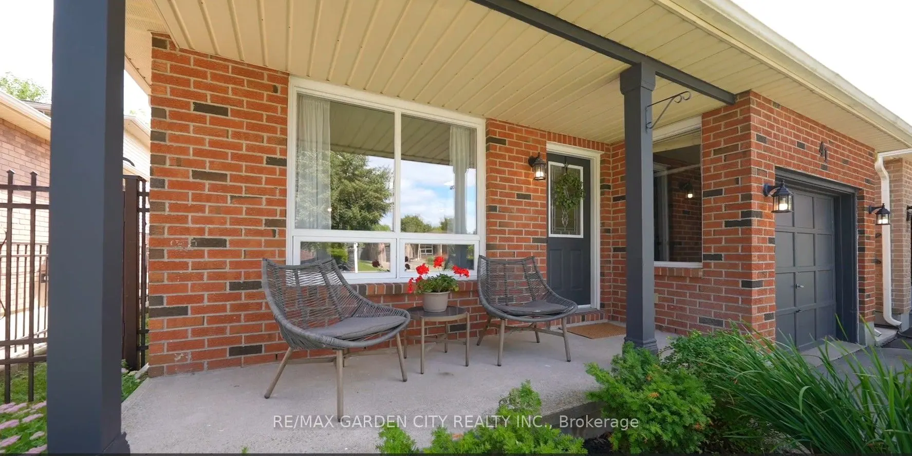 41 SANDRA Crescent
