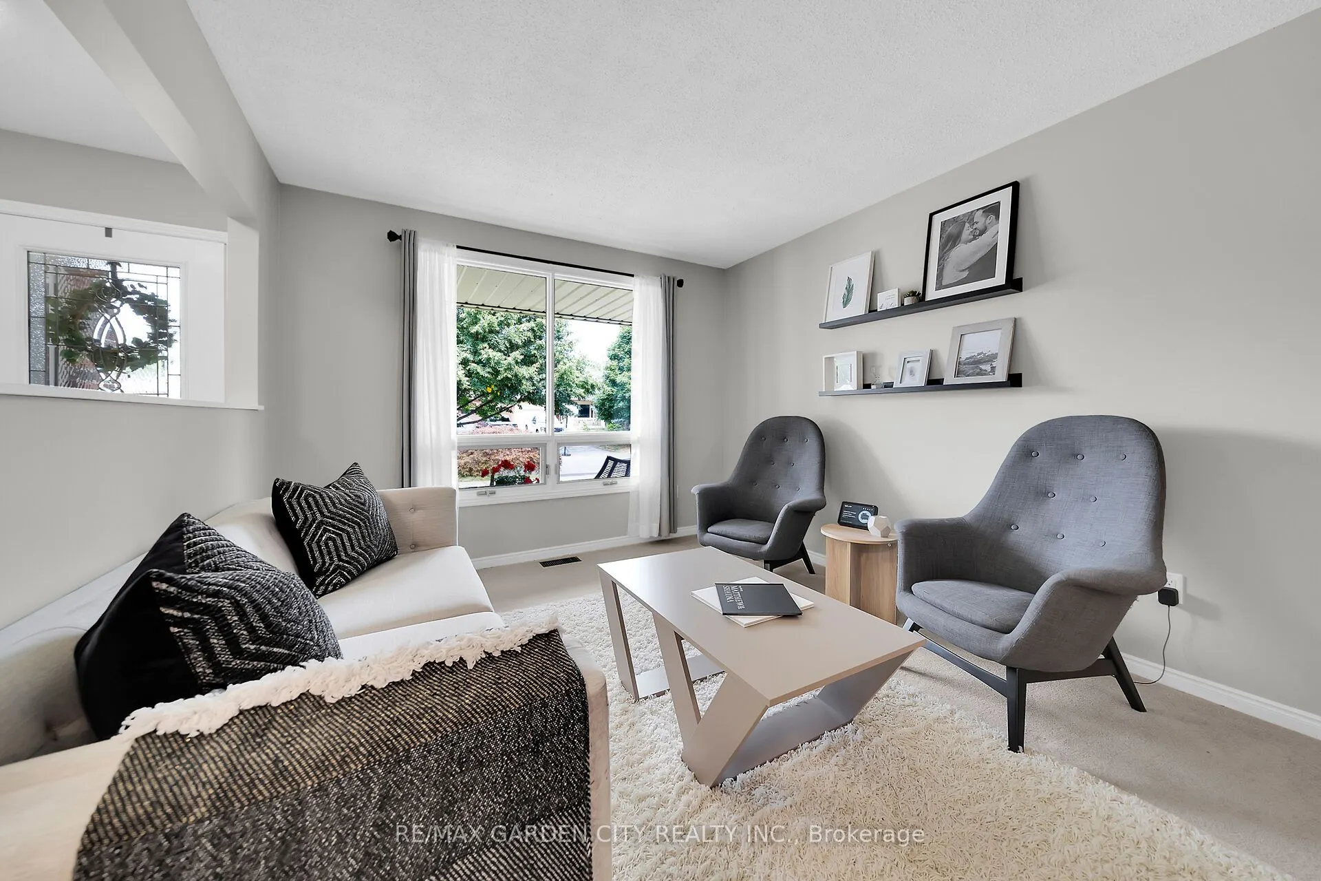 41 SANDRA Crescent