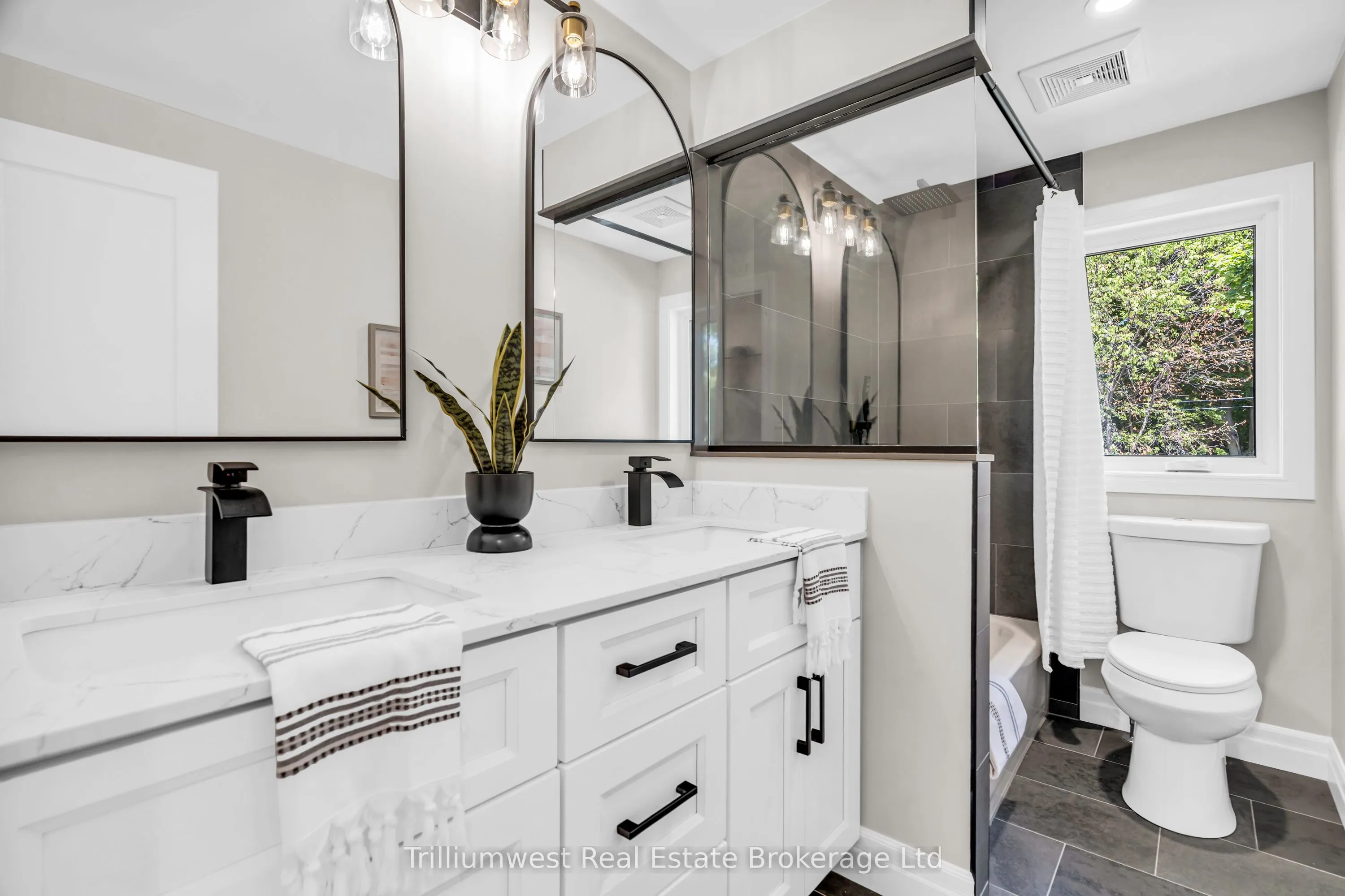 8 Chadwick Avenue
