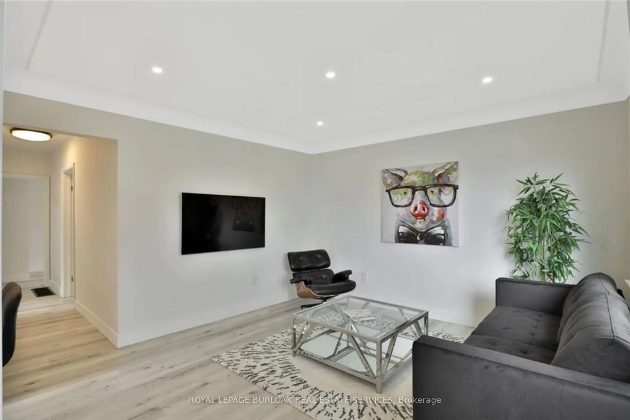 260 WEST 16TH Street, #Upper