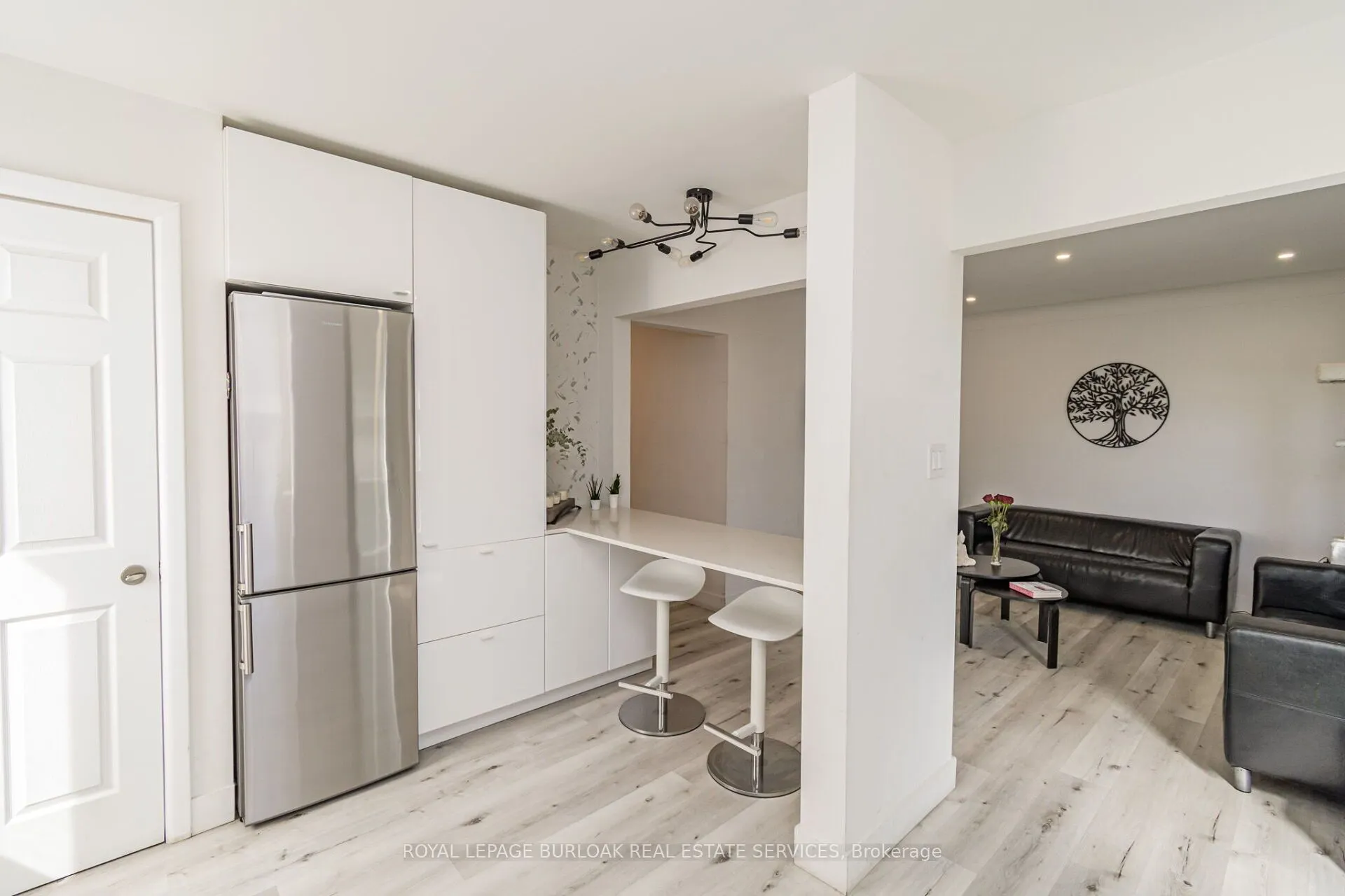 260 WEST 16TH Street, #Upper