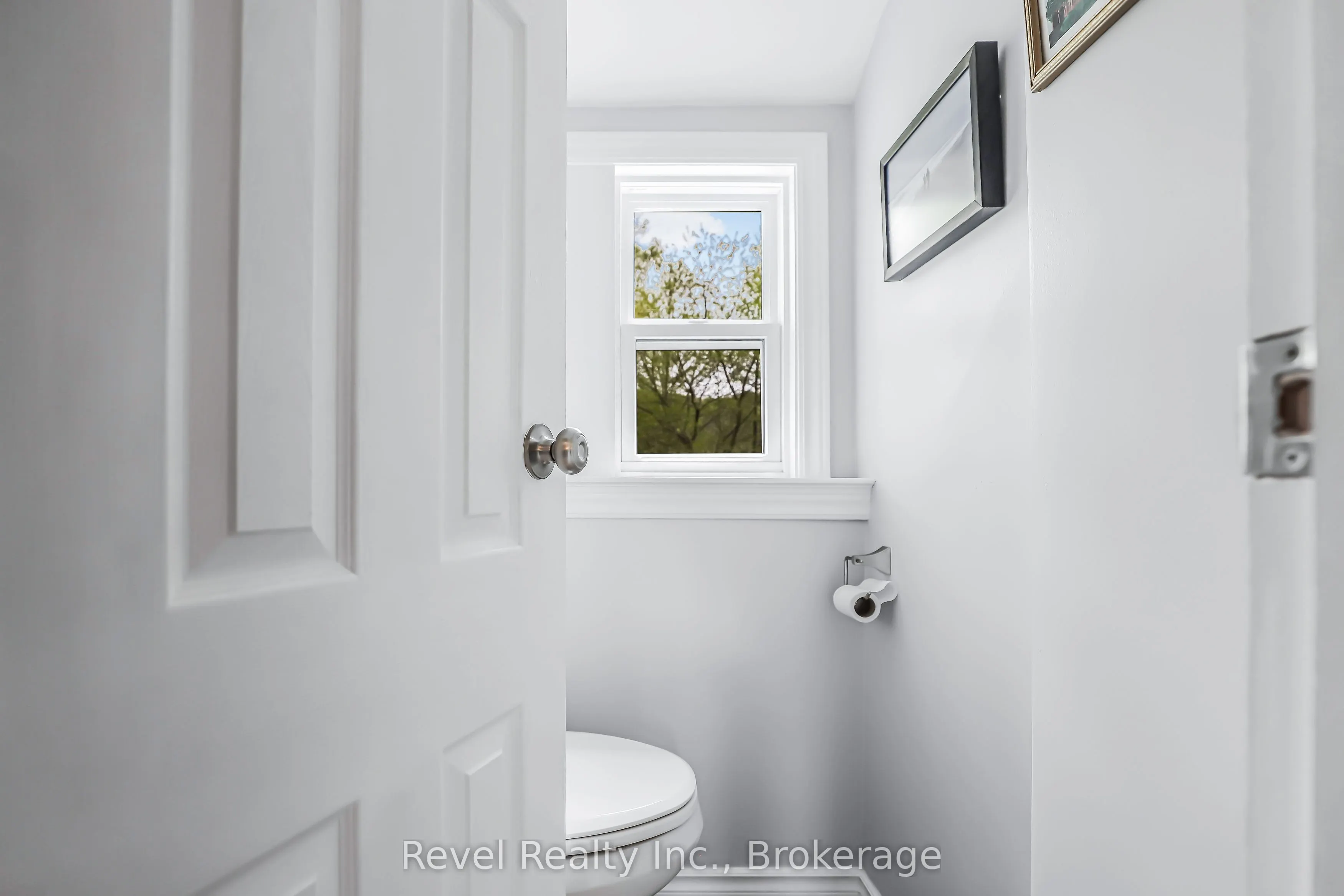 382 2nd Avenue SE