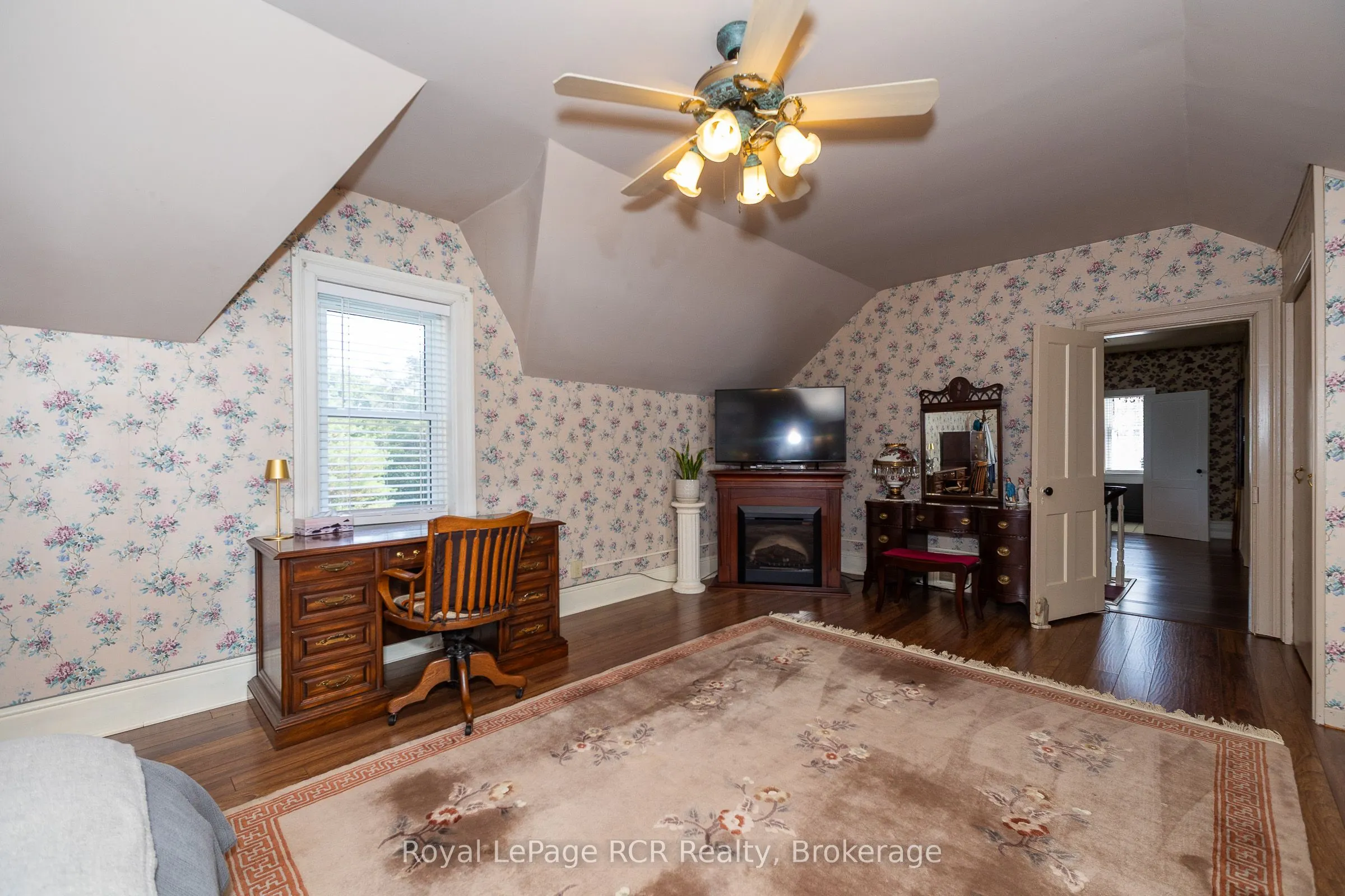 580283 Side Road 60