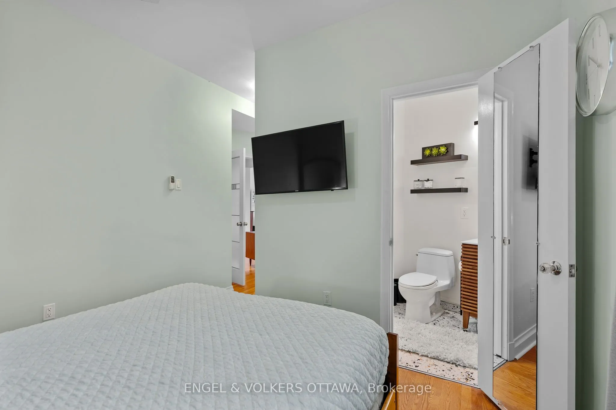 165 Island Park Drive