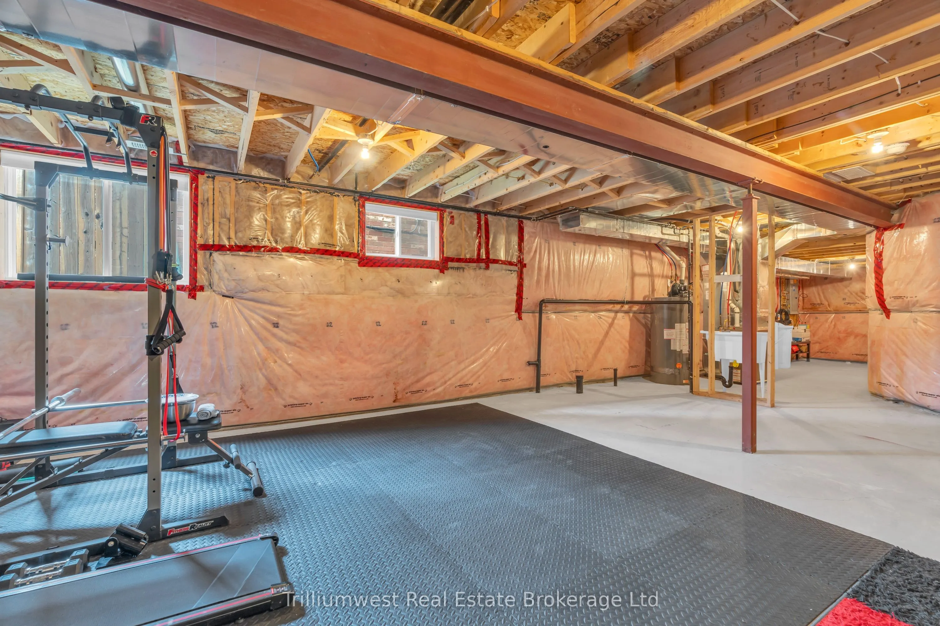 210 Couling Crescent
