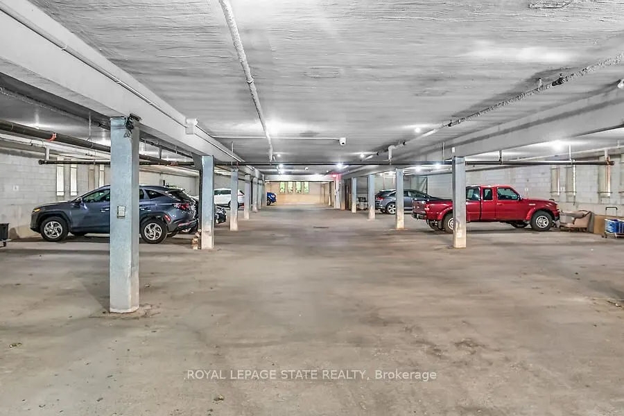 6 Niagara Street, #204