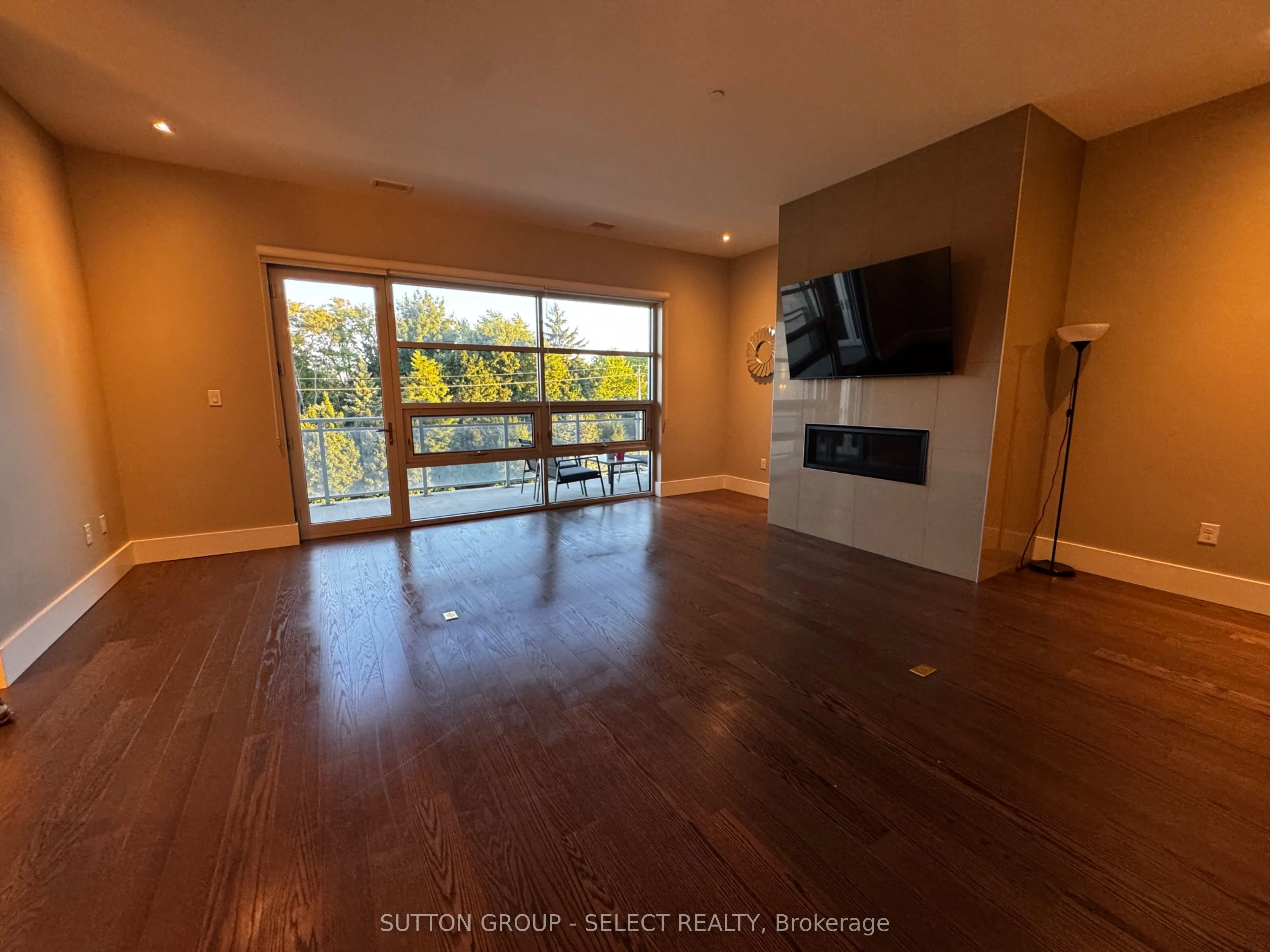 1705 Fiddlehead Place, #300