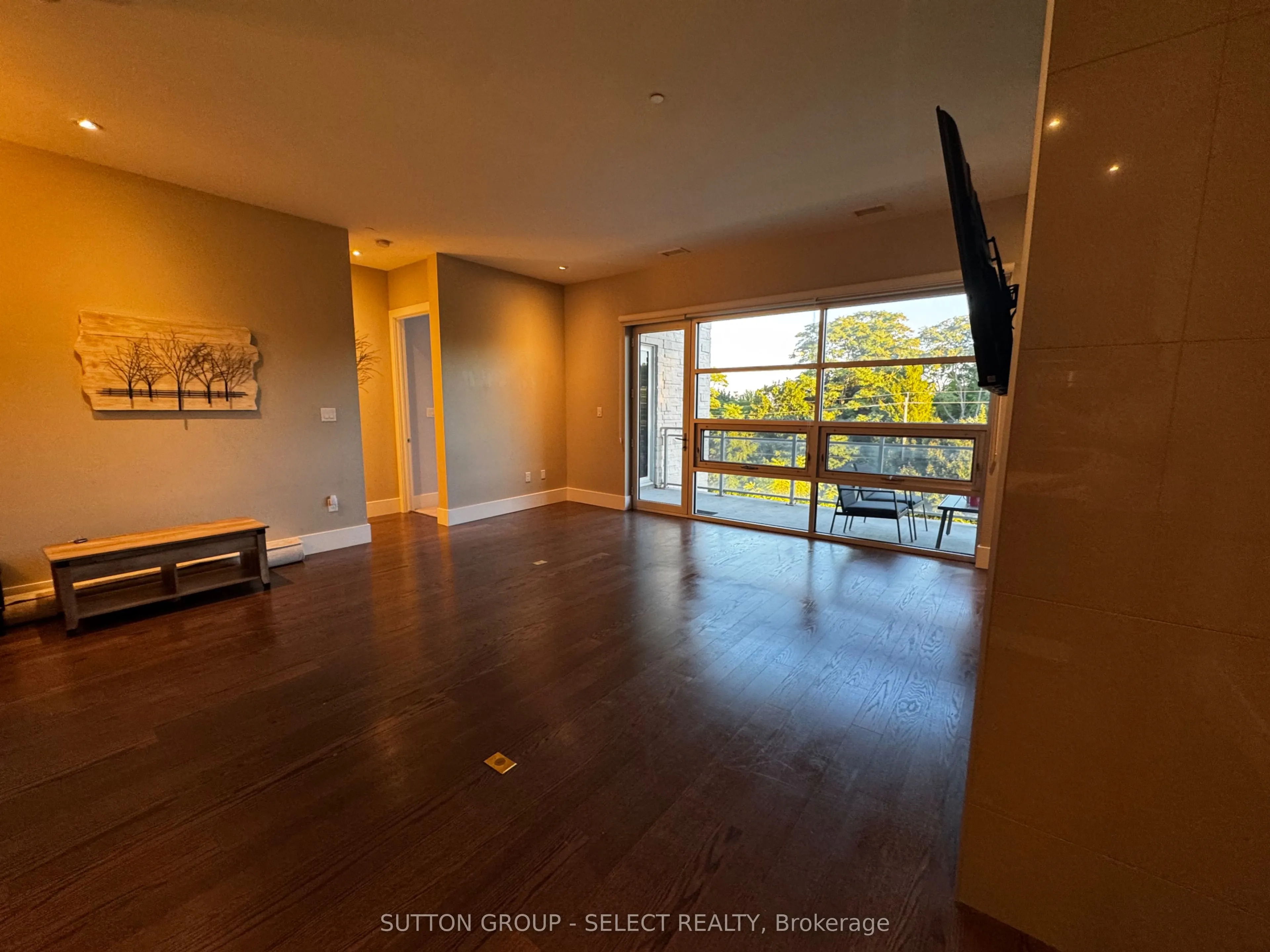 1705 Fiddlehead Place, #300