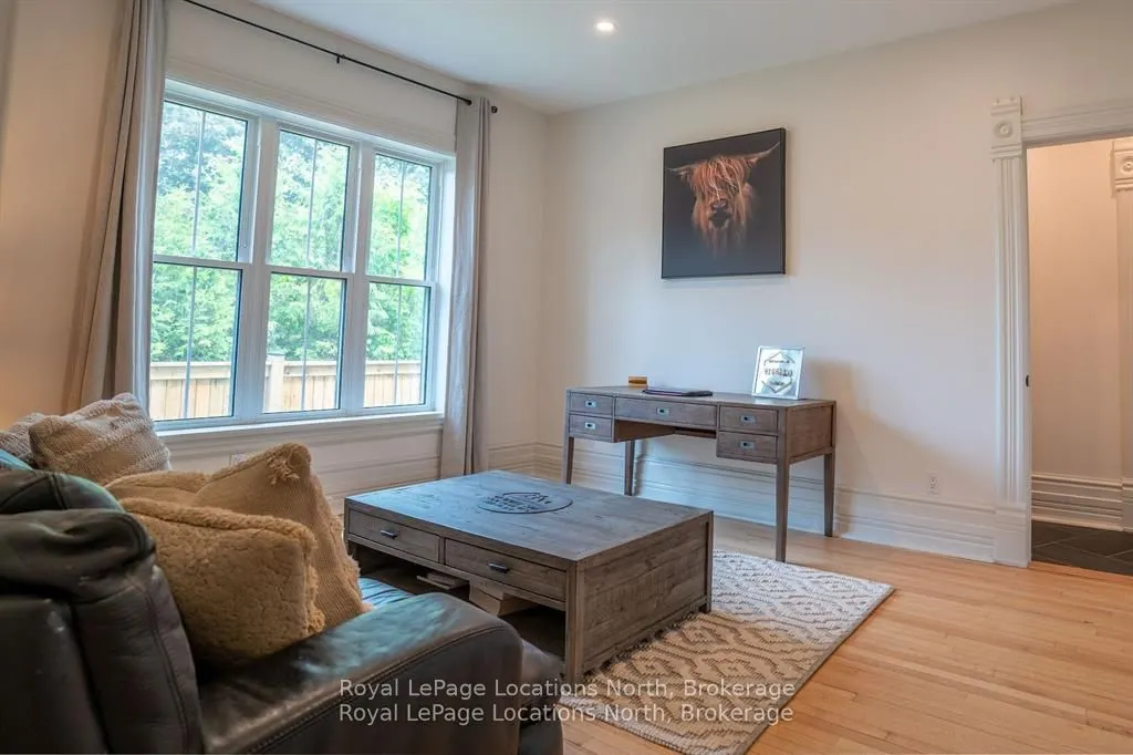163 Trowbridge Street W