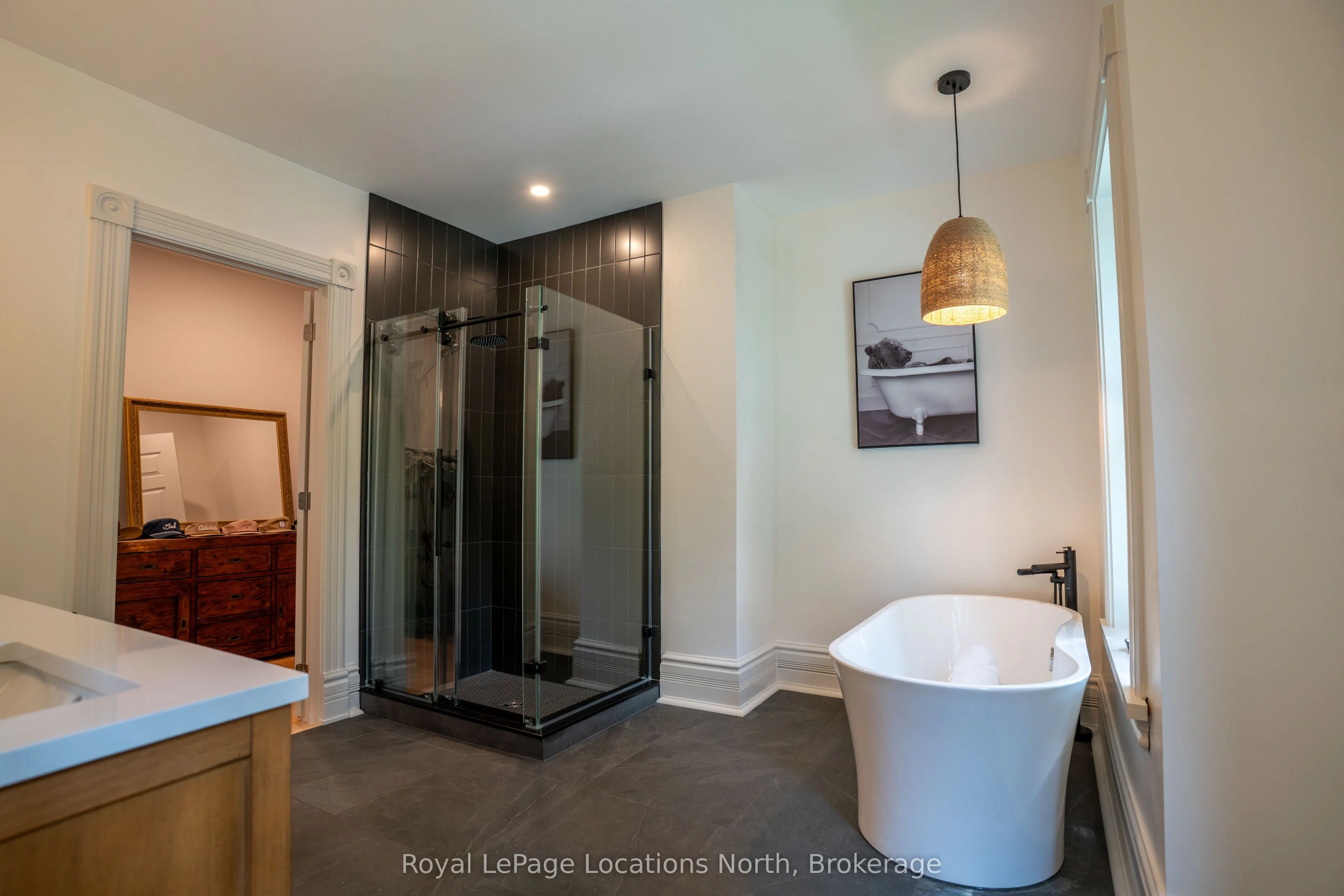 163 Trowbridge Street W