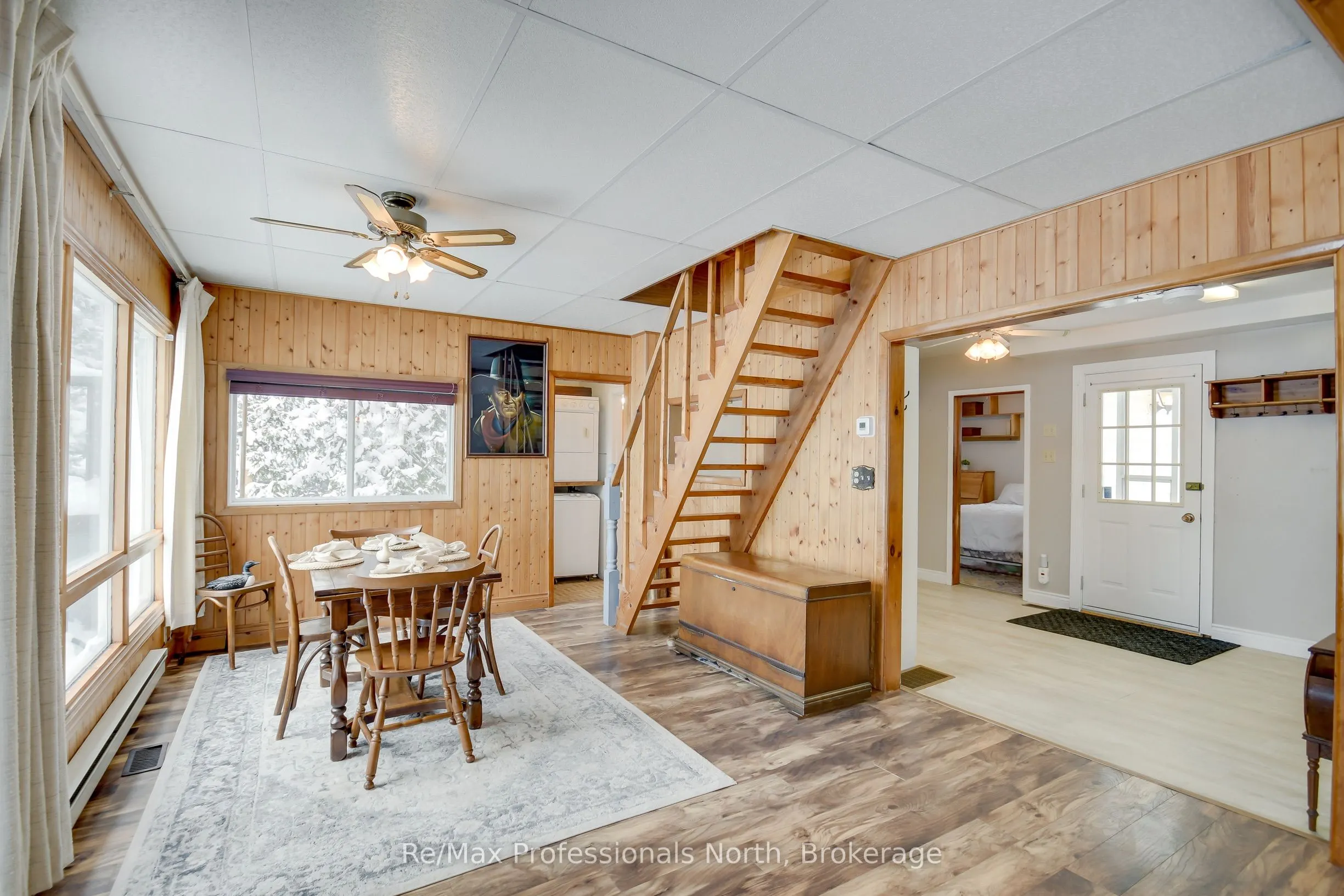 1055 EVANSWOOD Drive