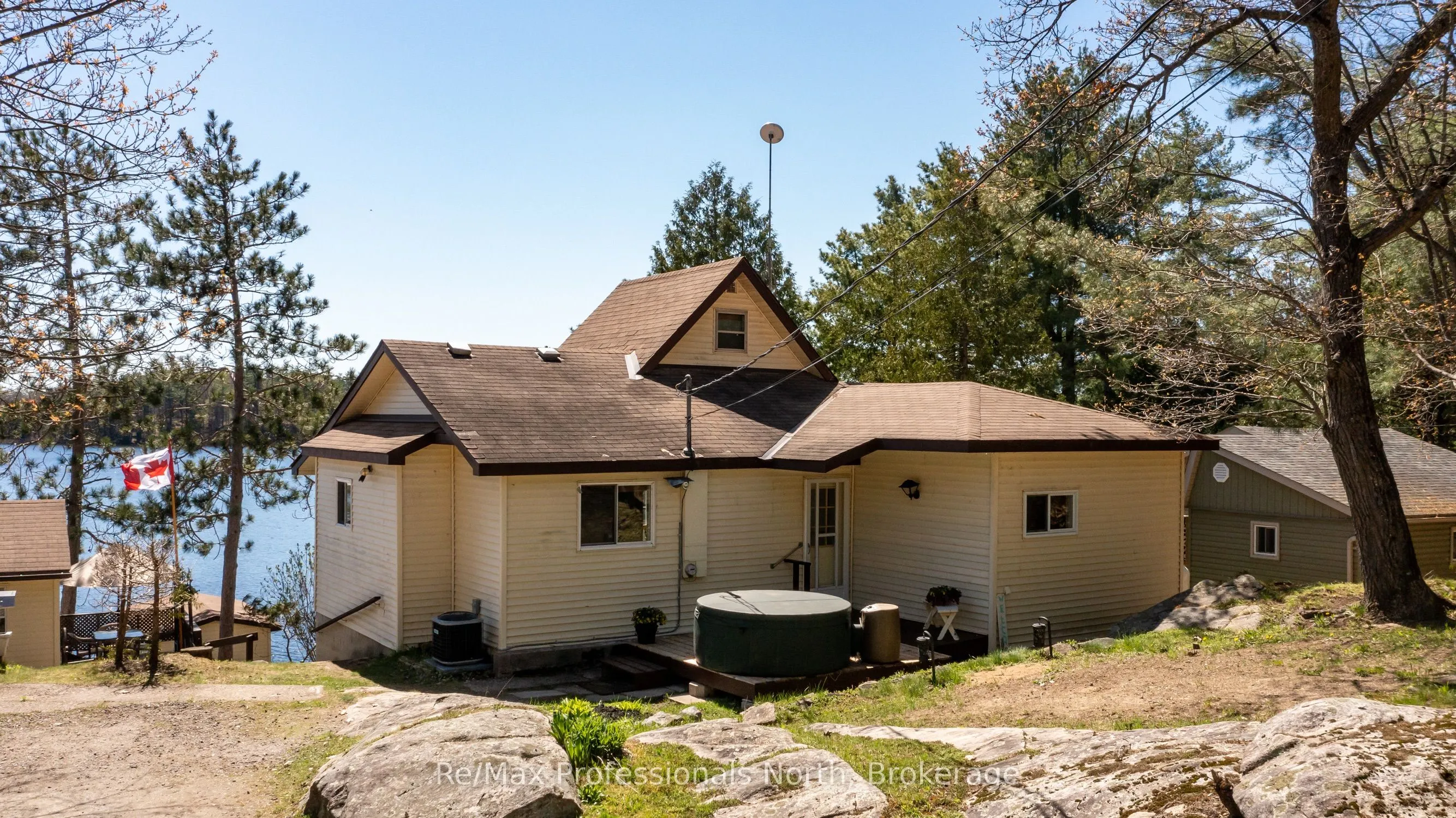 1055 EVANSWOOD Drive