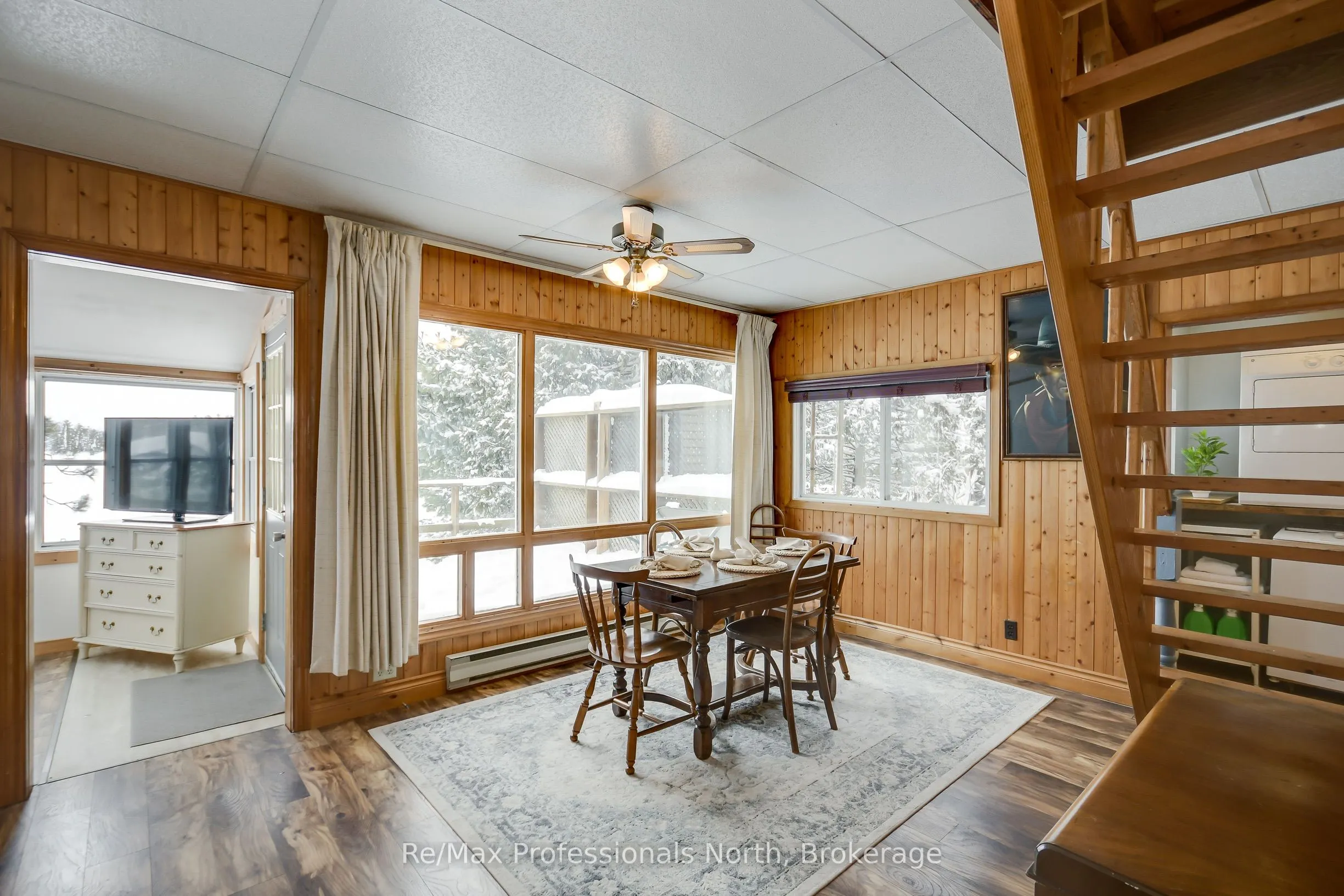 1055 EVANSWOOD Drive