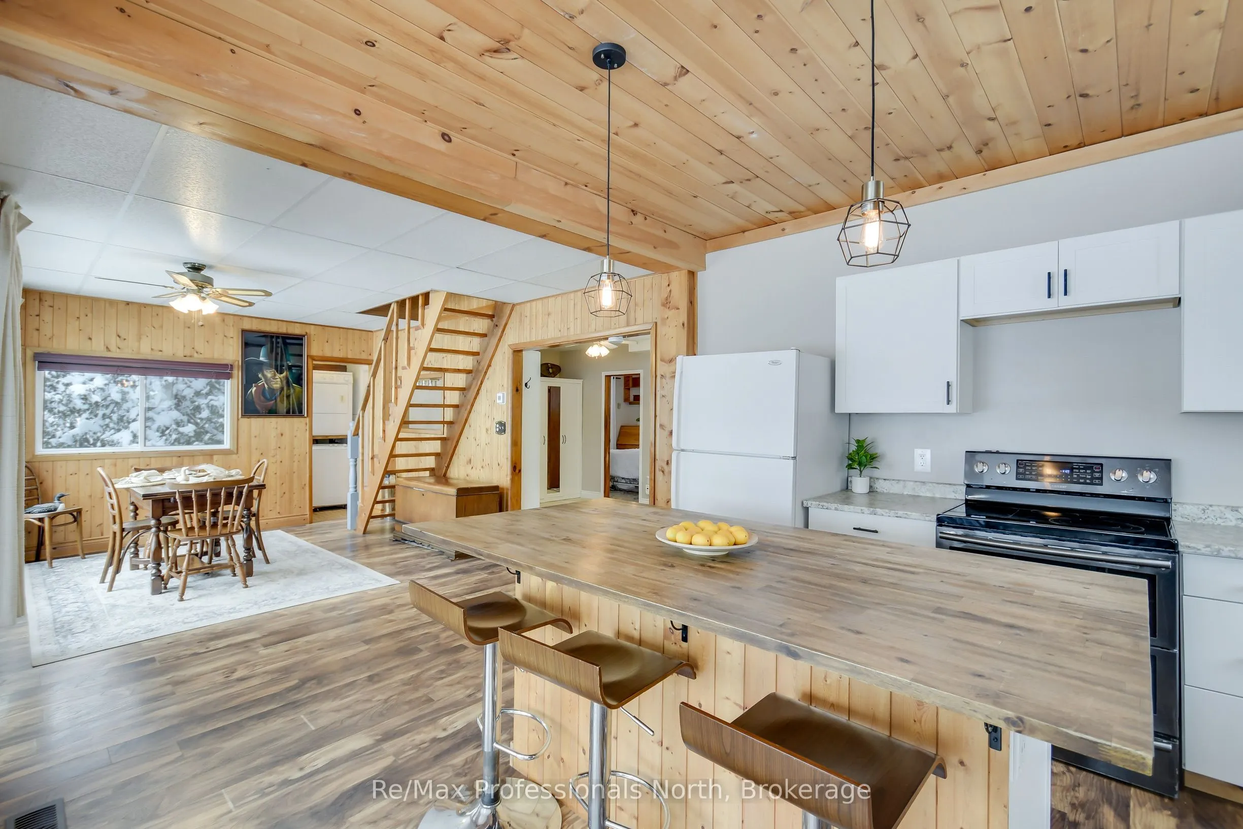 1055 EVANSWOOD Drive