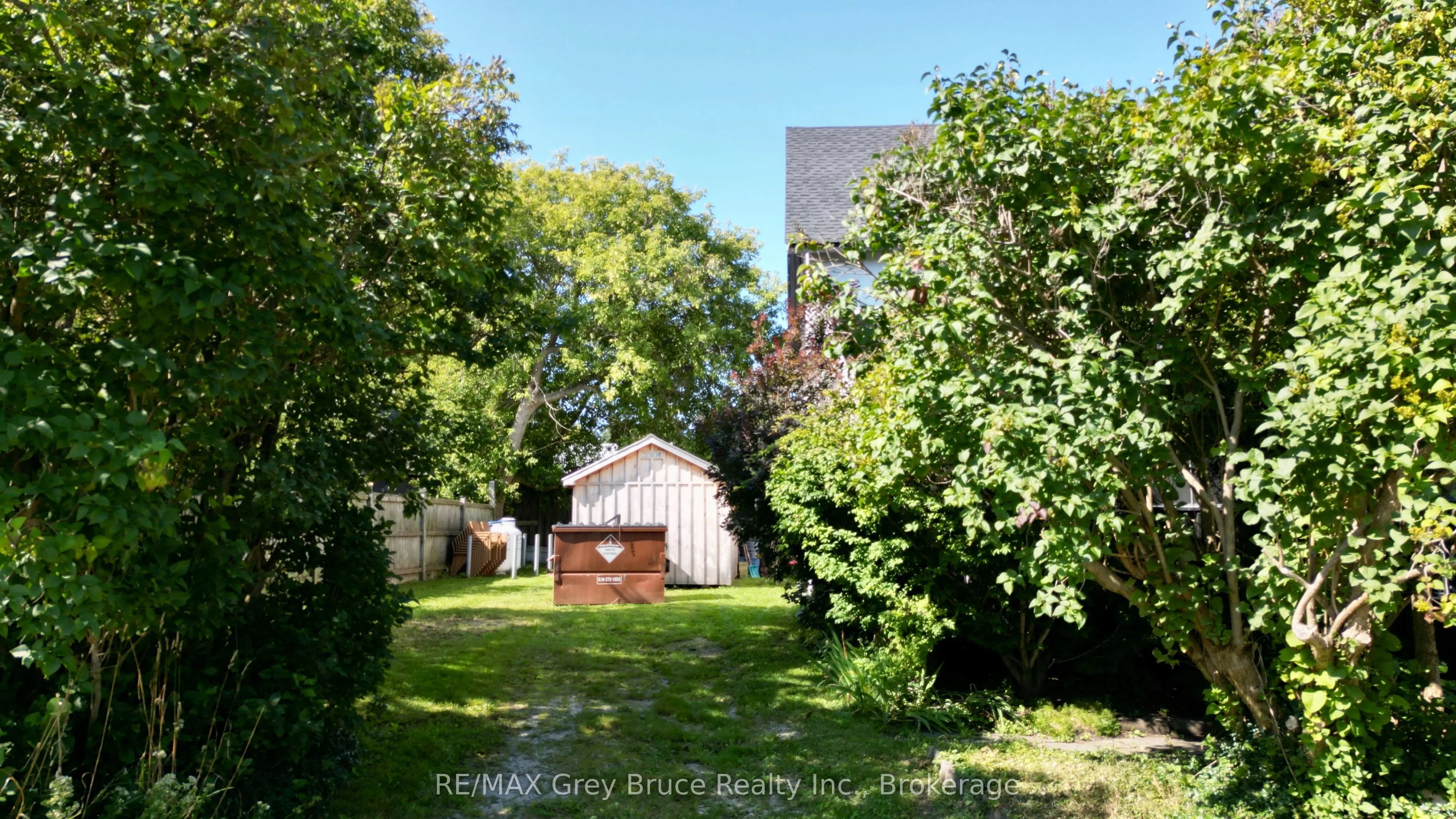 8 Helen Street