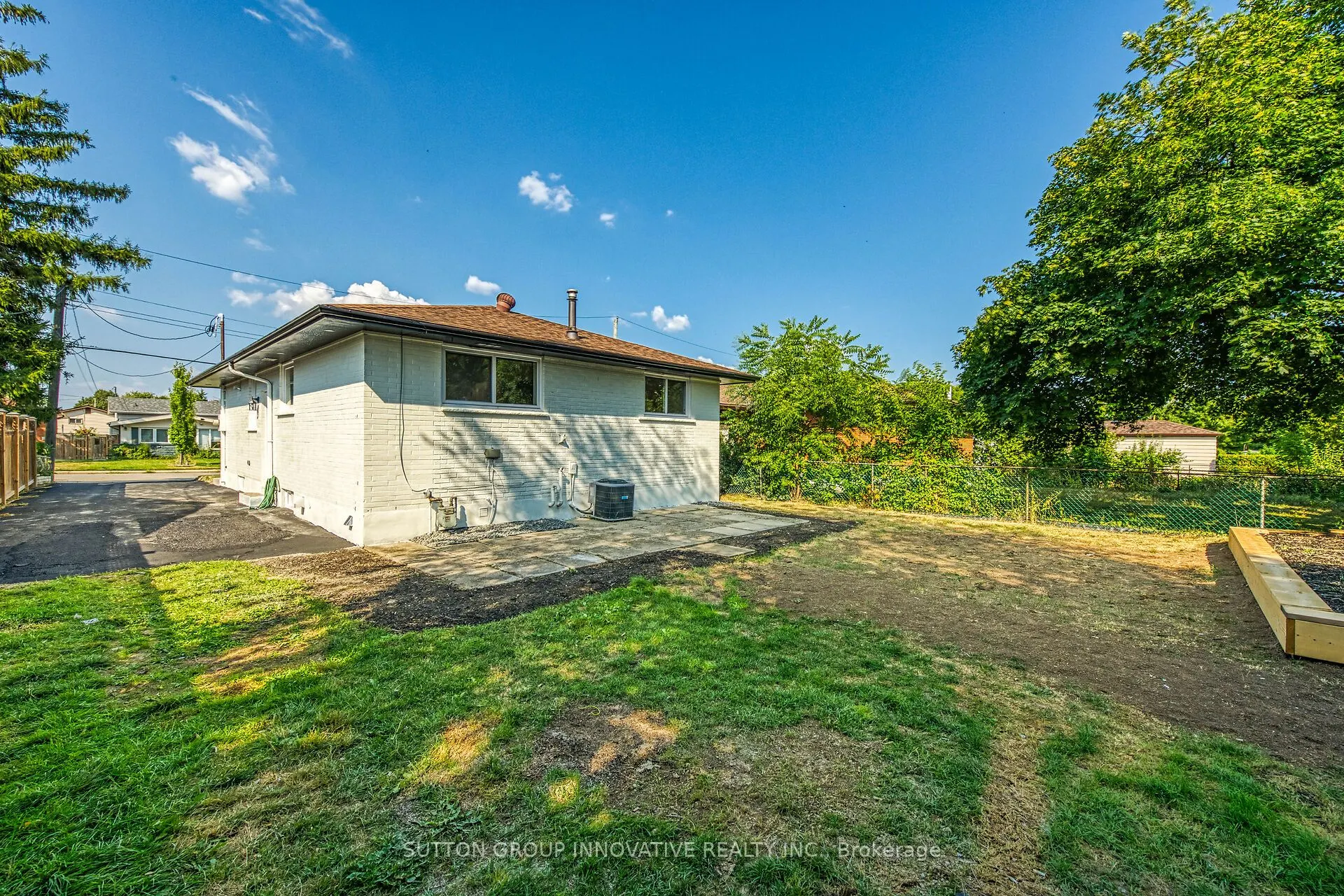 4 Lilacside Drive