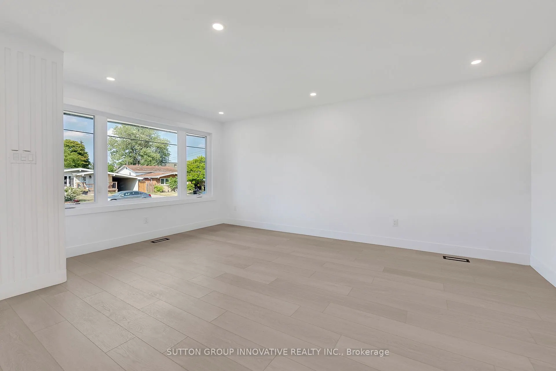 4 Lilacside Drive