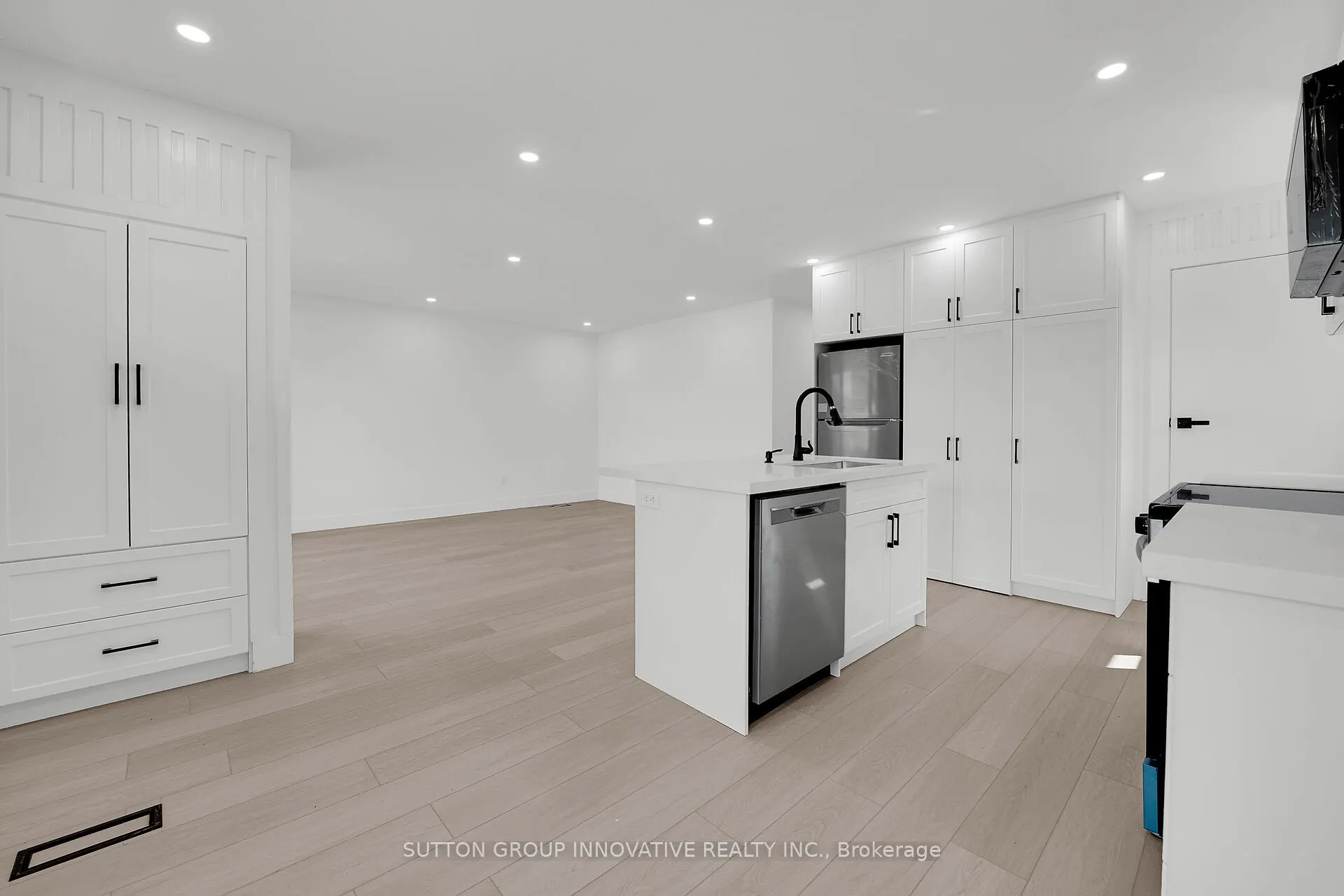 4 Lilacside Drive