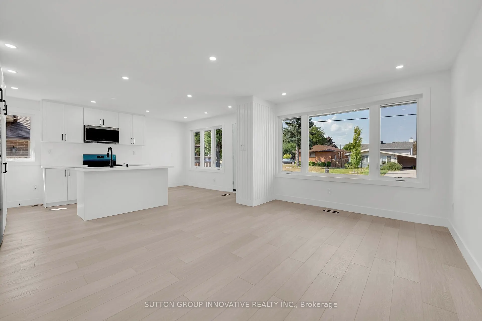 4 Lilacside Drive