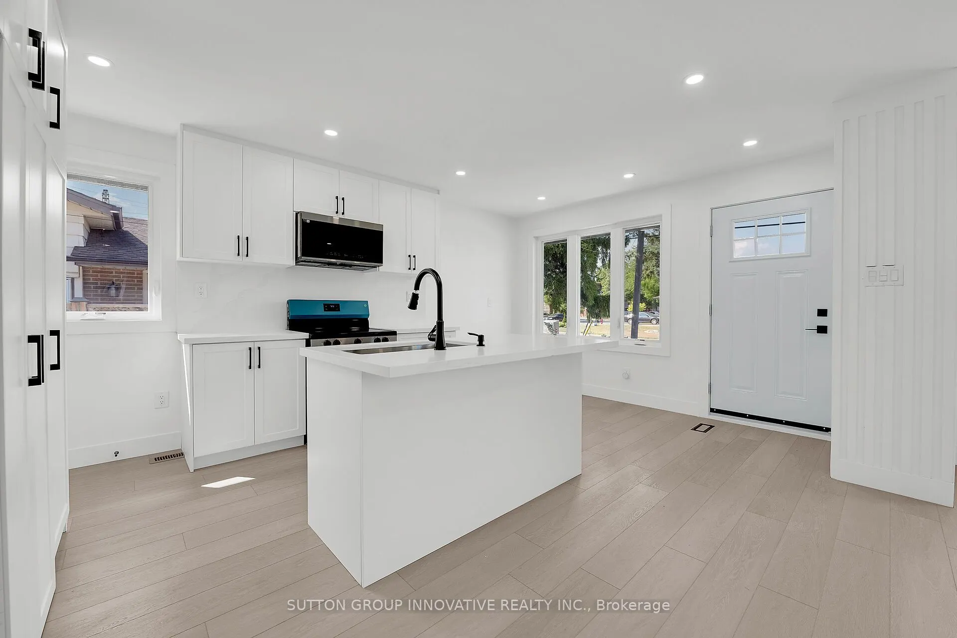 4 Lilacside Drive