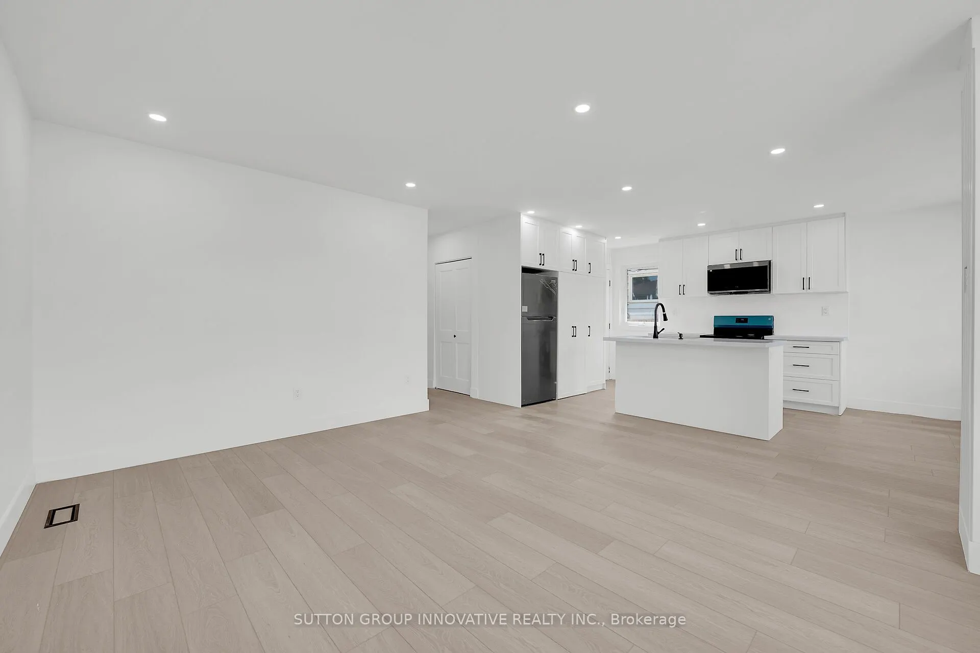 4 Lilacside Drive