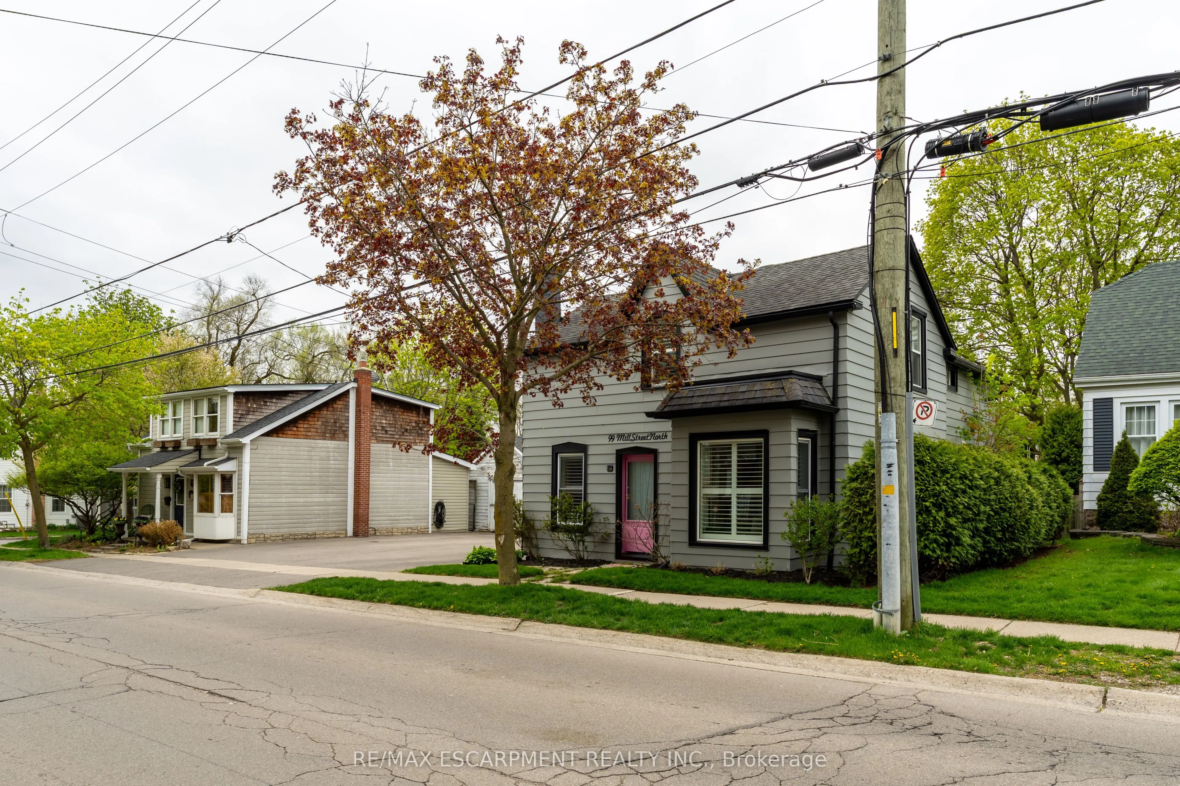 99 Mill Street N