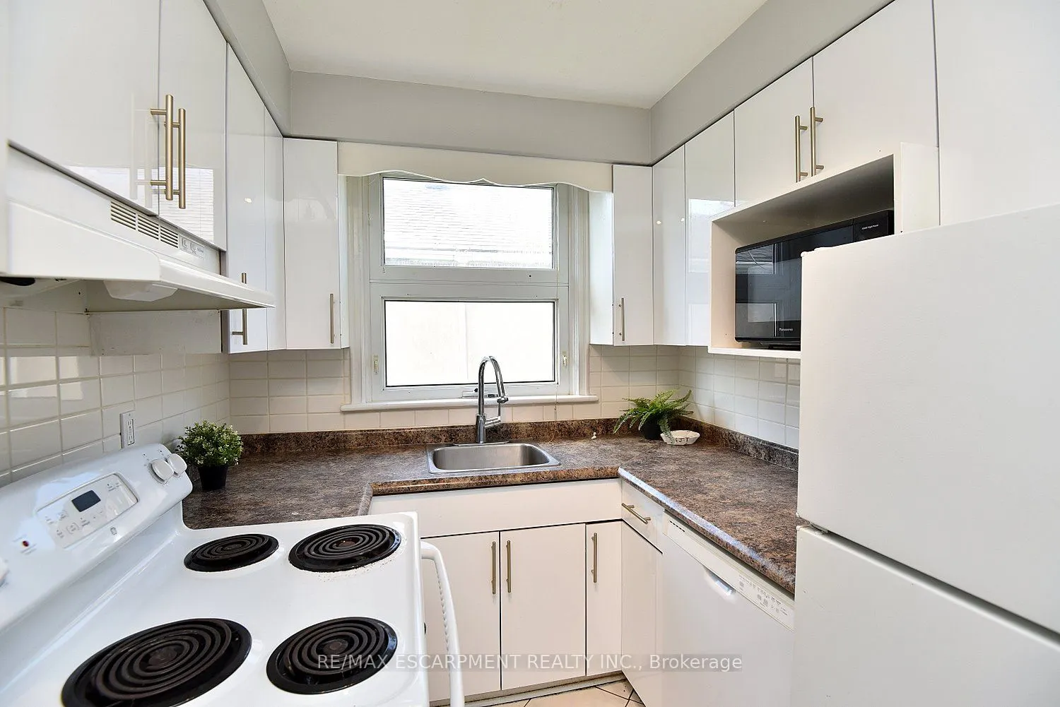 82 East 38th Street