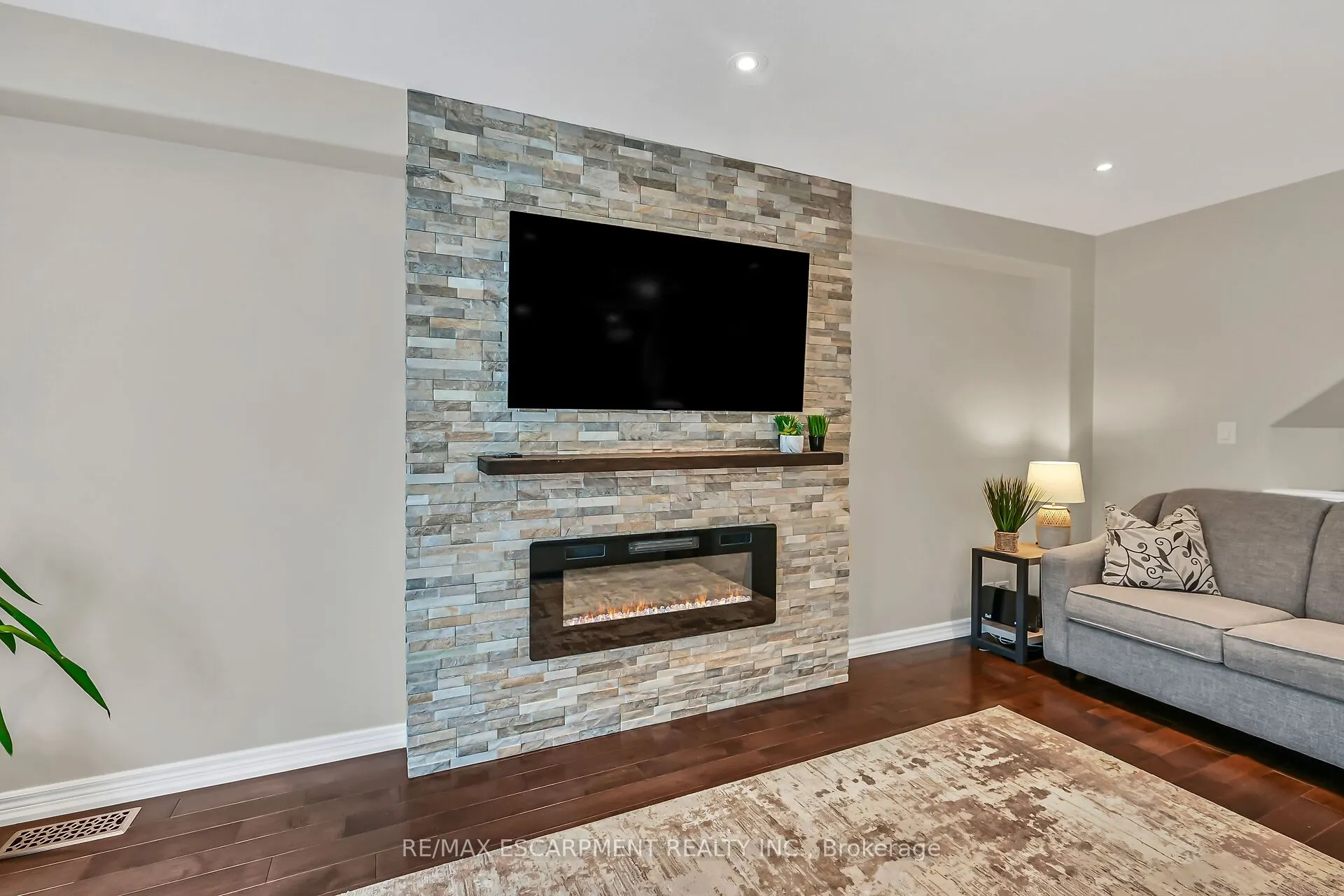 70 Escarpment Drive