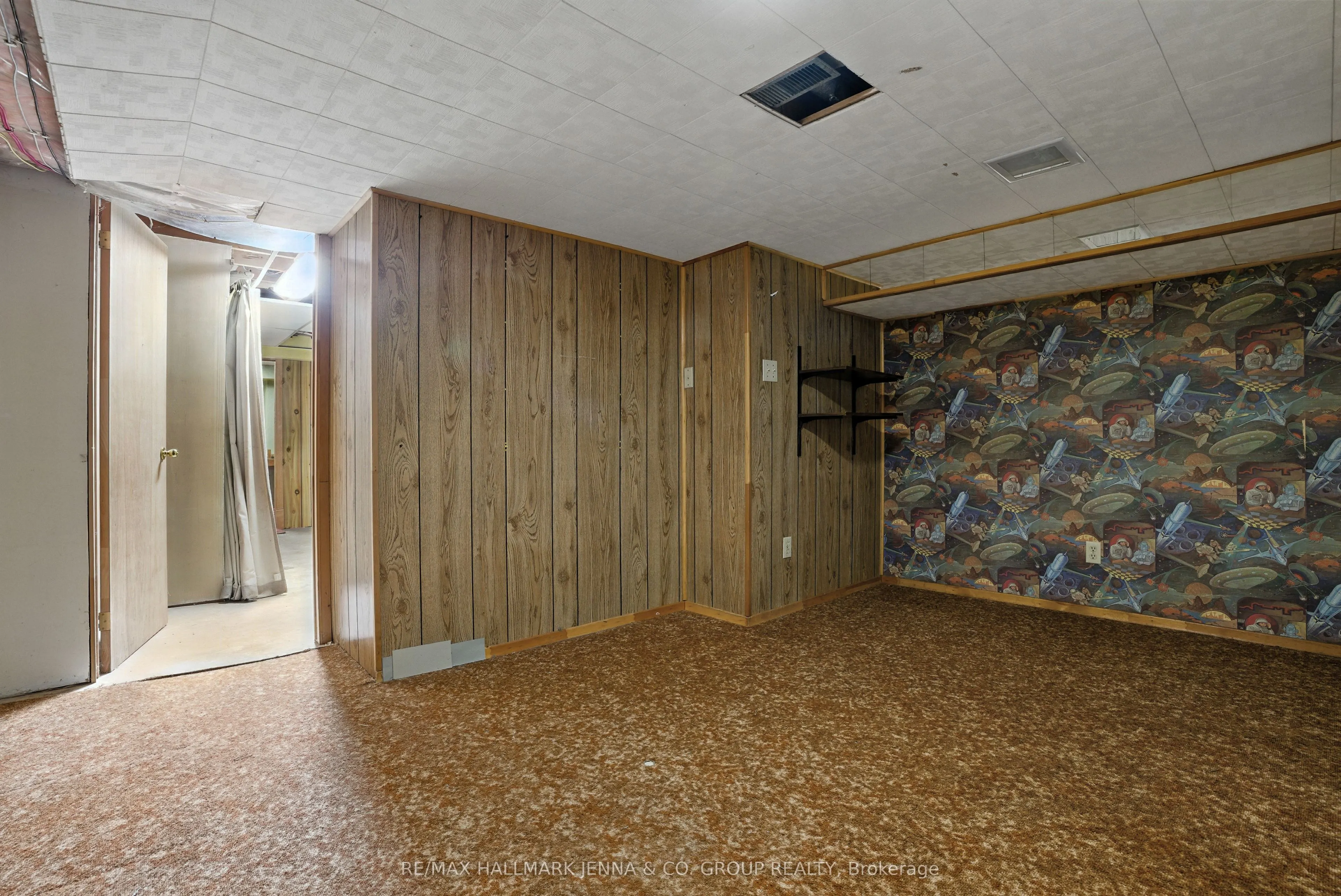 1115 St Emmanuel Terrace