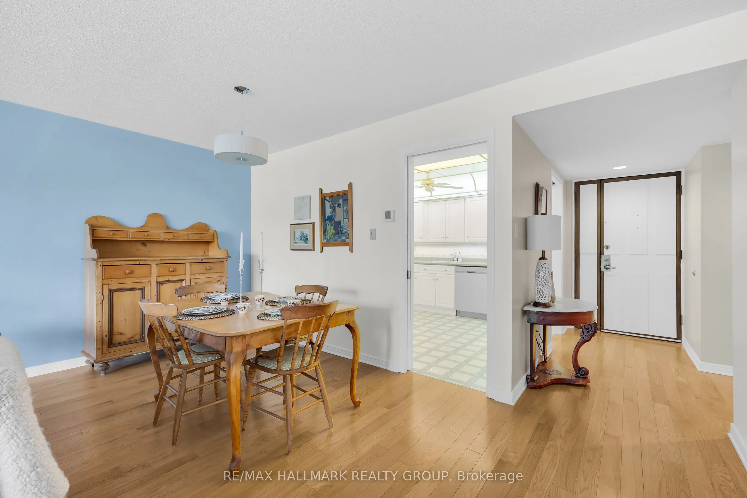 55 WATER Street E, #405