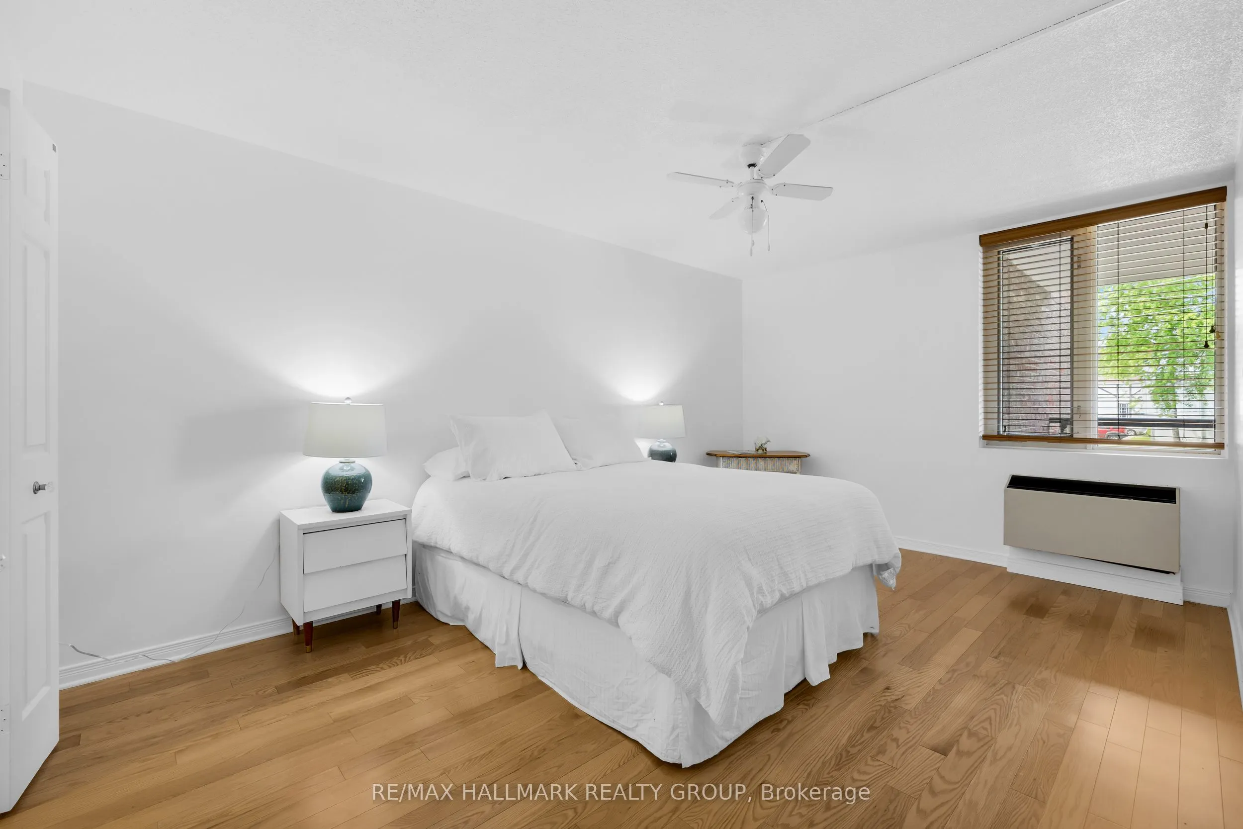 55 WATER Street E, #405